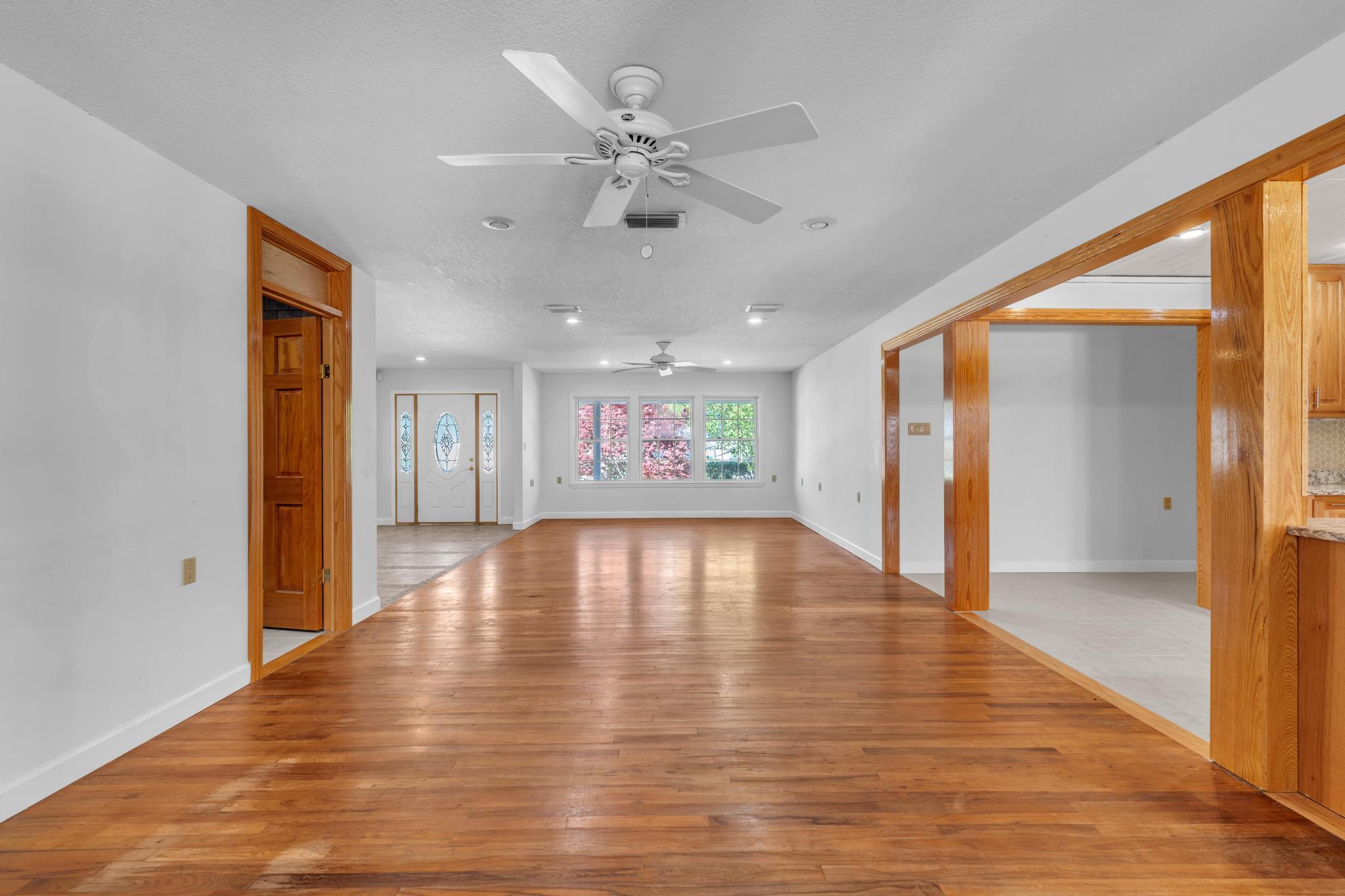 NICEVILLE HEIGHTS ADDN - Residential Lease