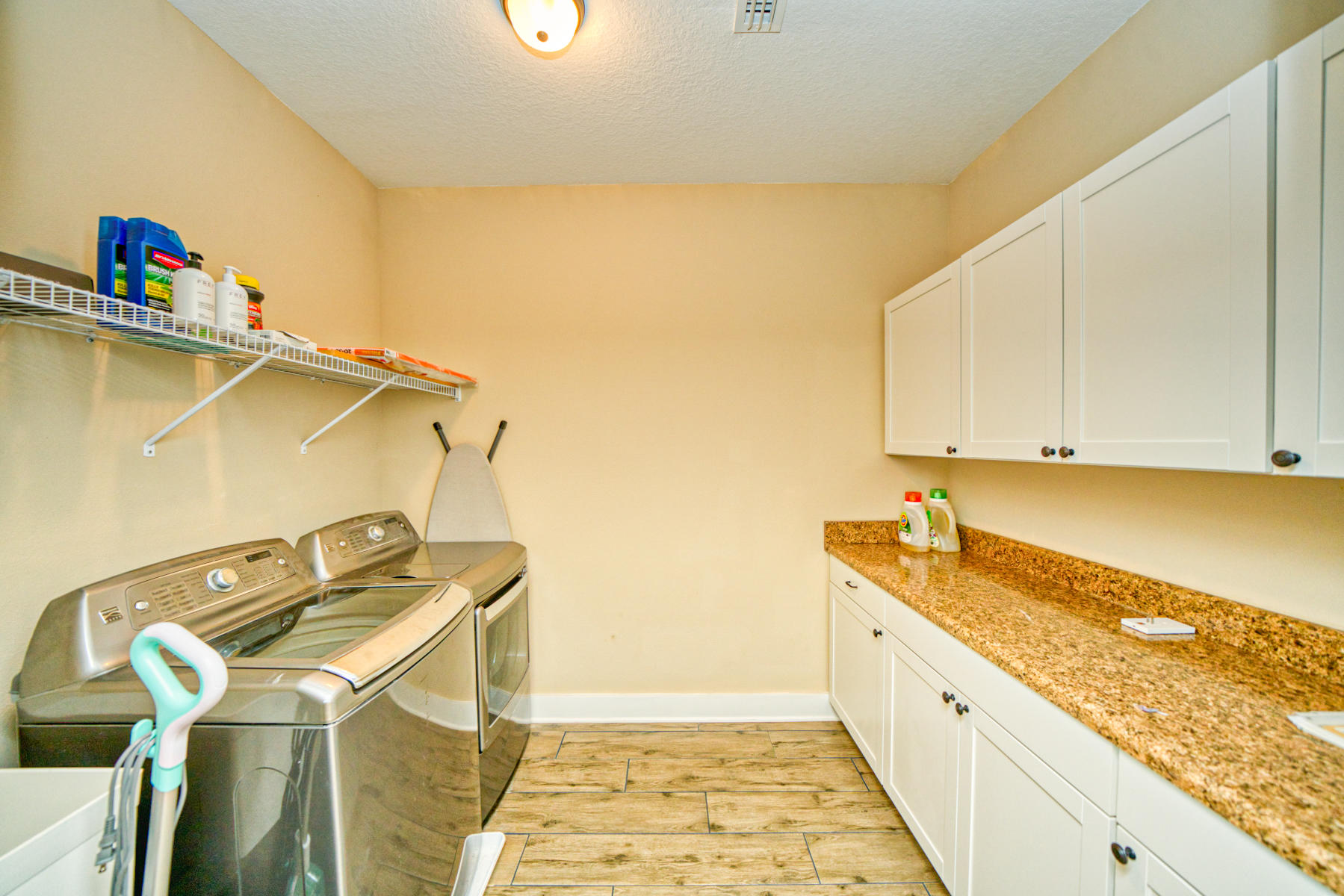 COLONY ESTATES - Residential