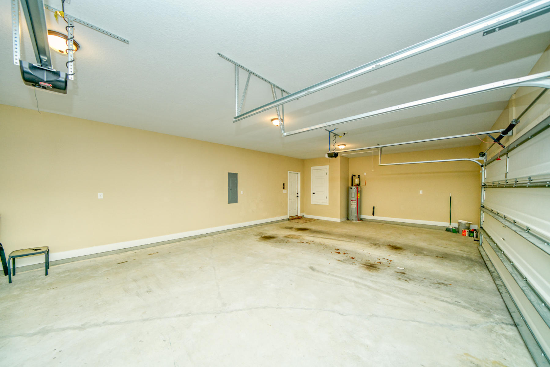 COLONY ESTATES - Residential