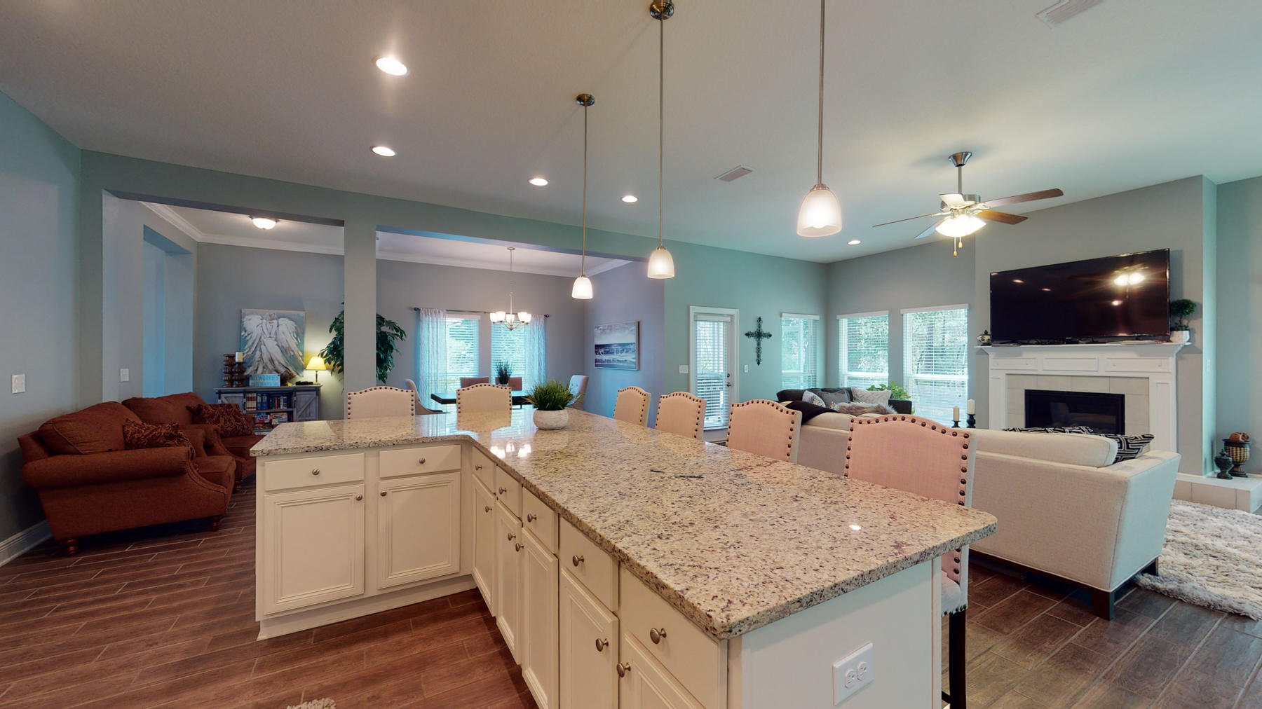 Mussett Bayou Manor - Residential