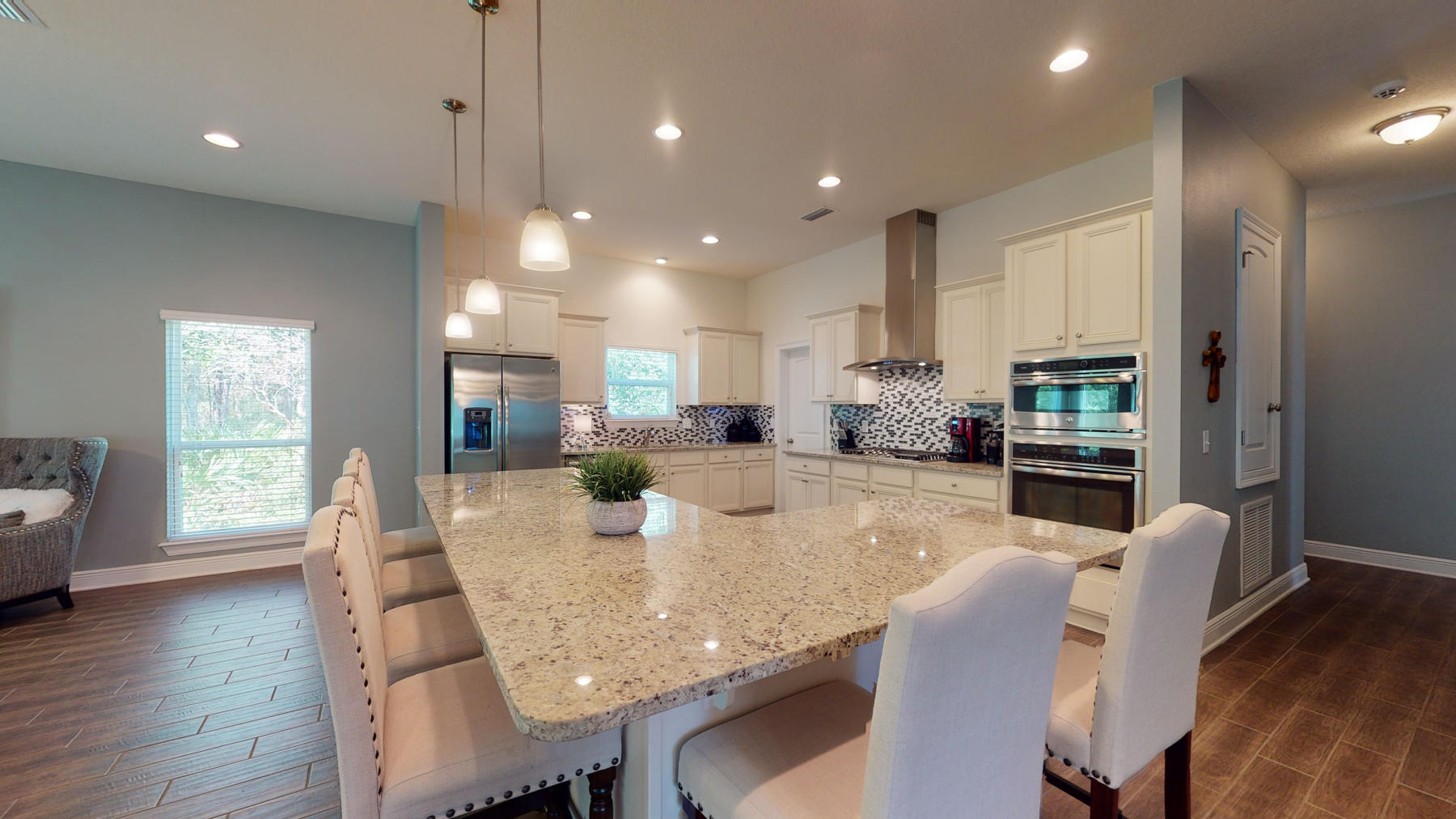 Mussett Bayou Manor - Residential