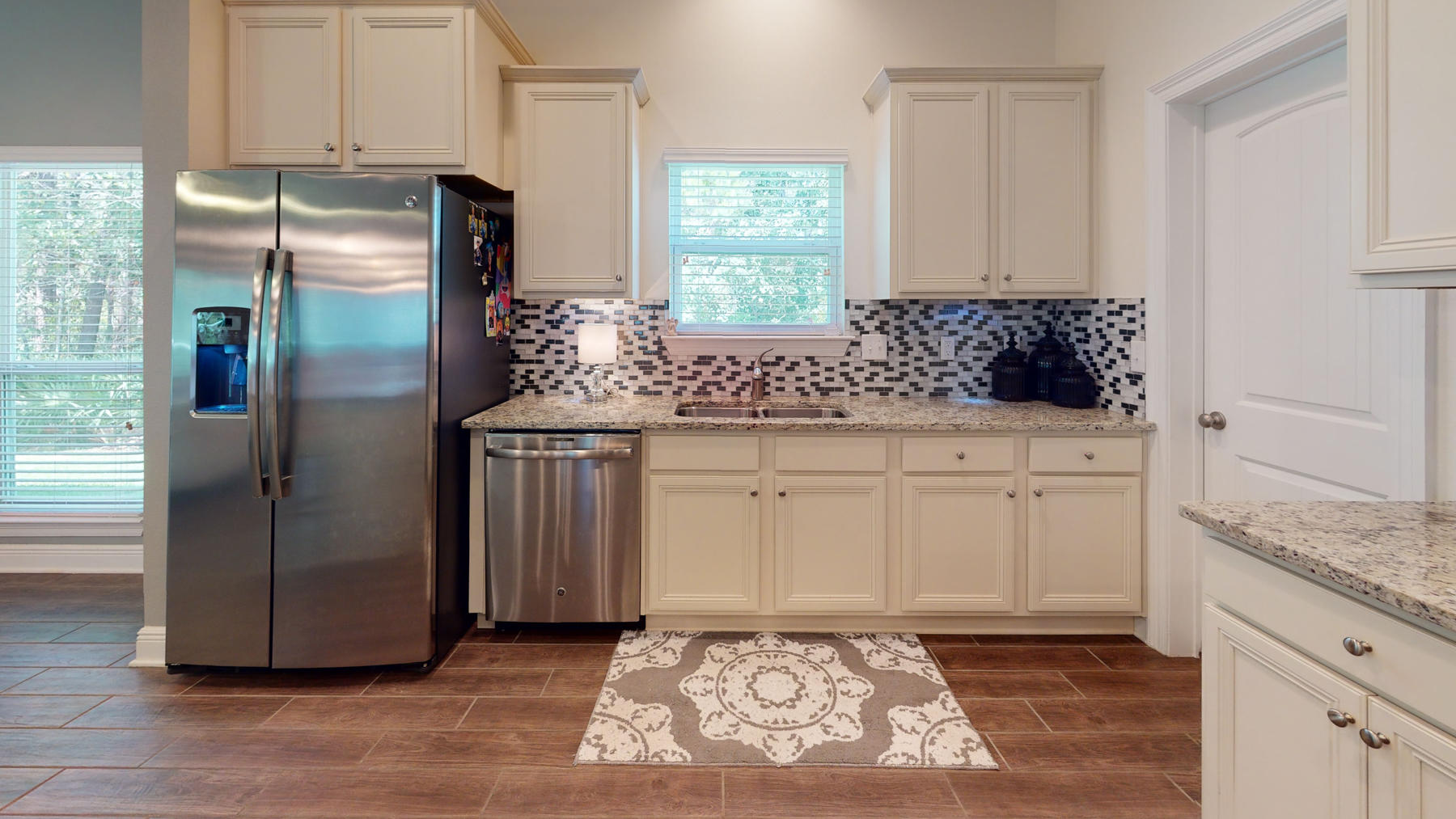 Mussett Bayou Manor - Residential