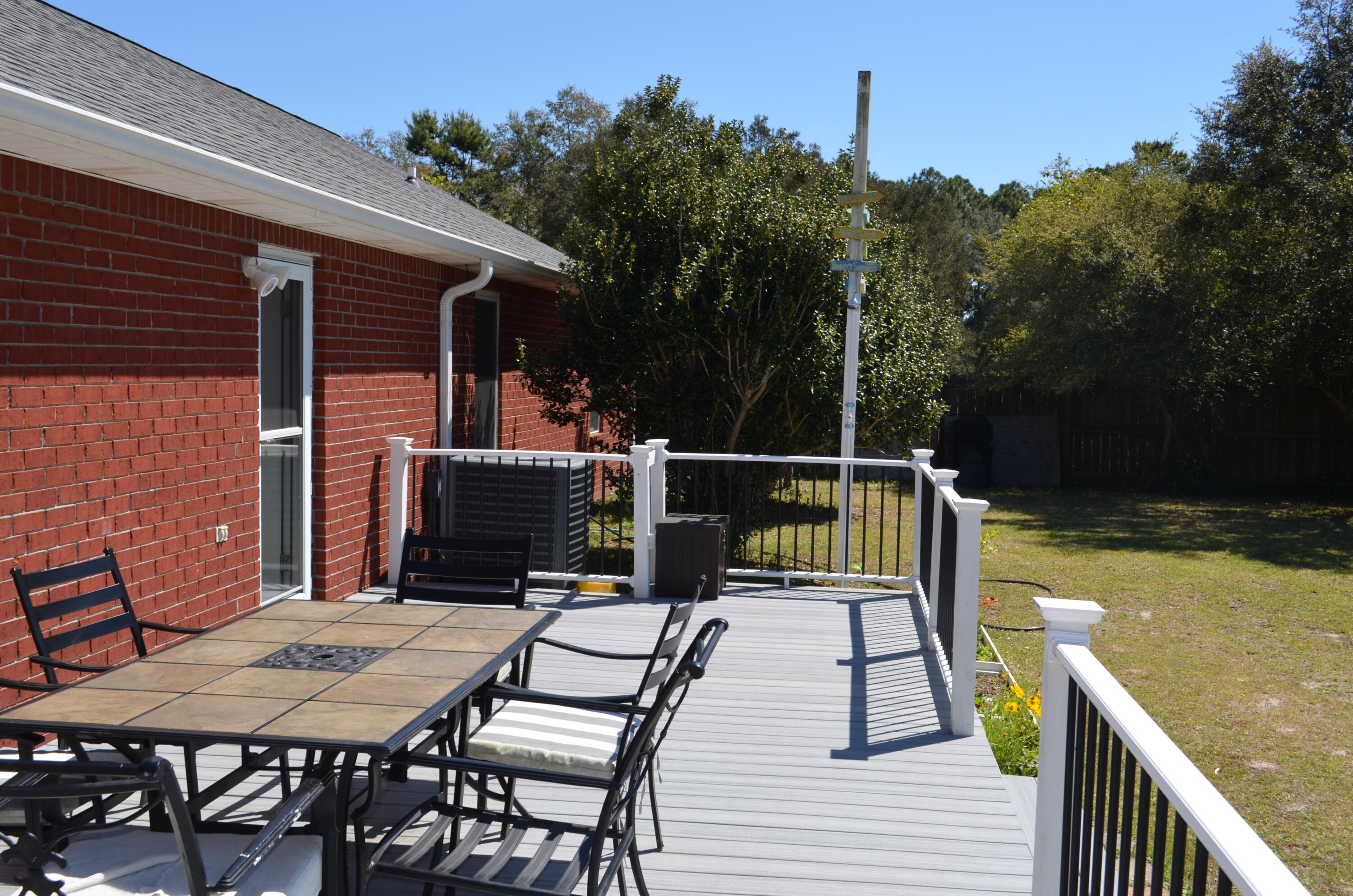 NAVARRE 1ST ADD - Residential