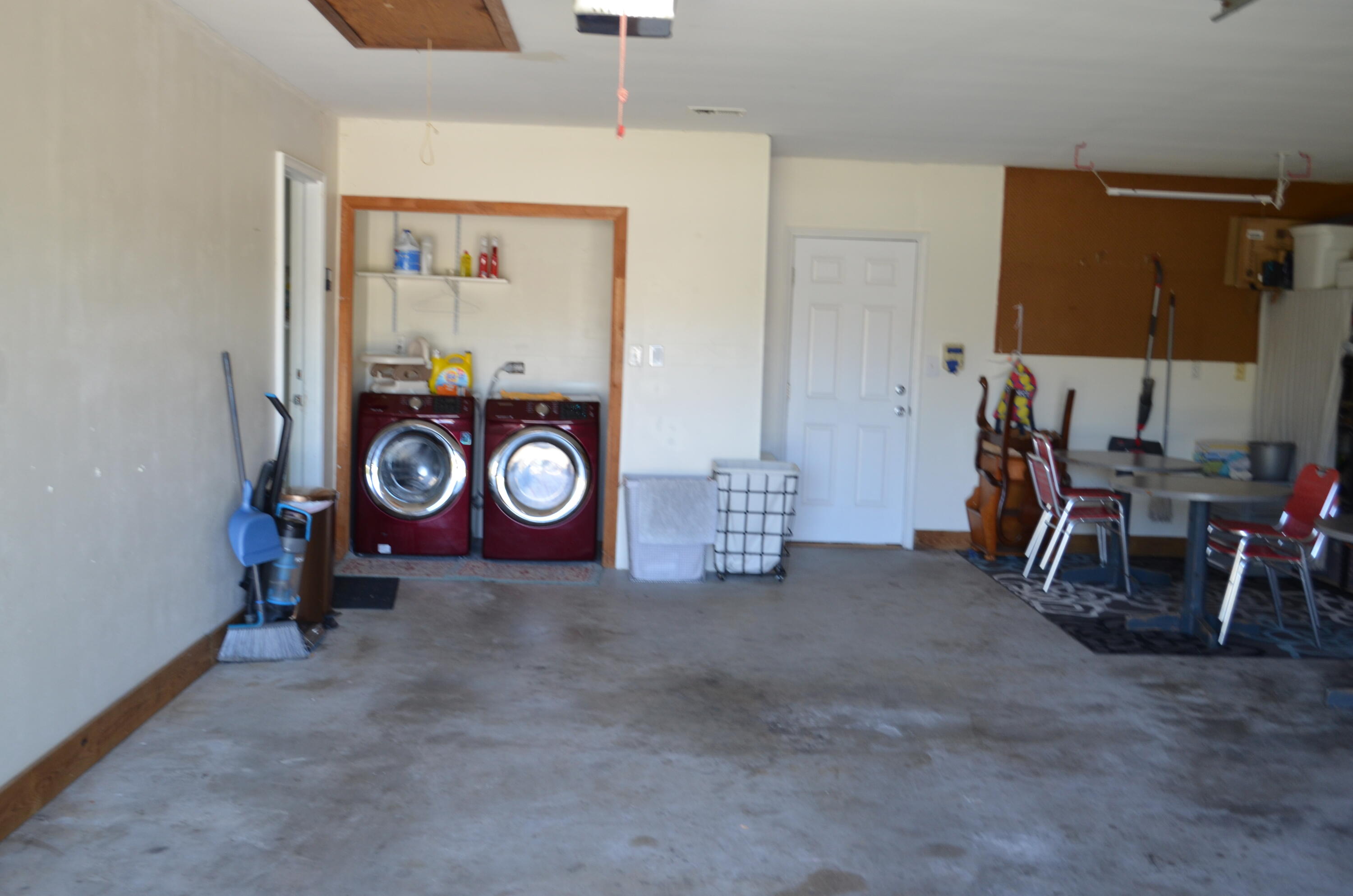 NAVARRE 1ST ADD - Residential