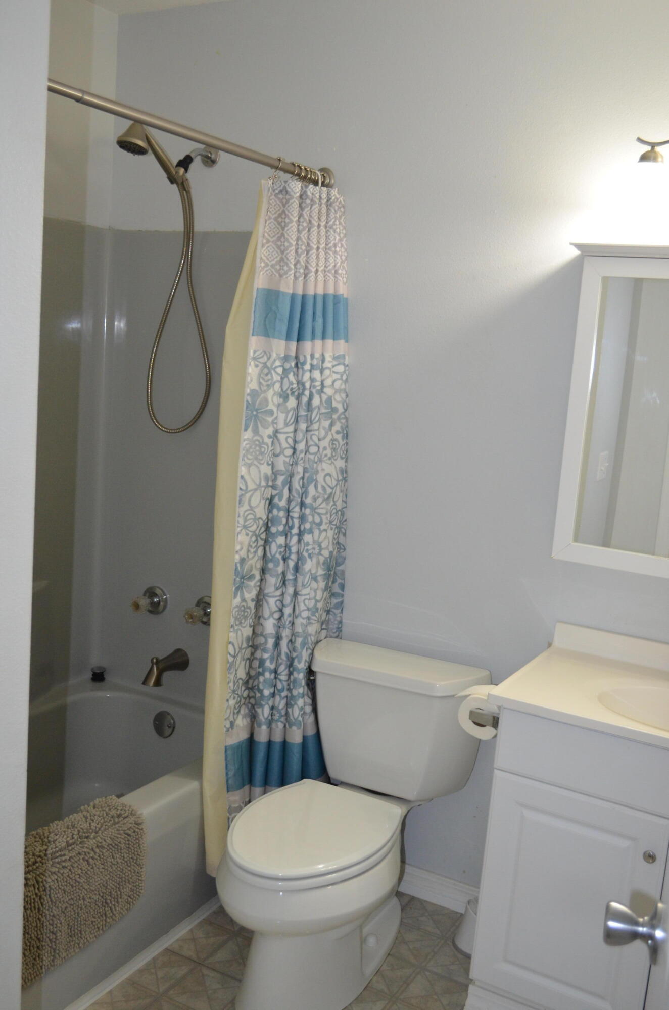 NAVARRE 1ST ADD - Residential