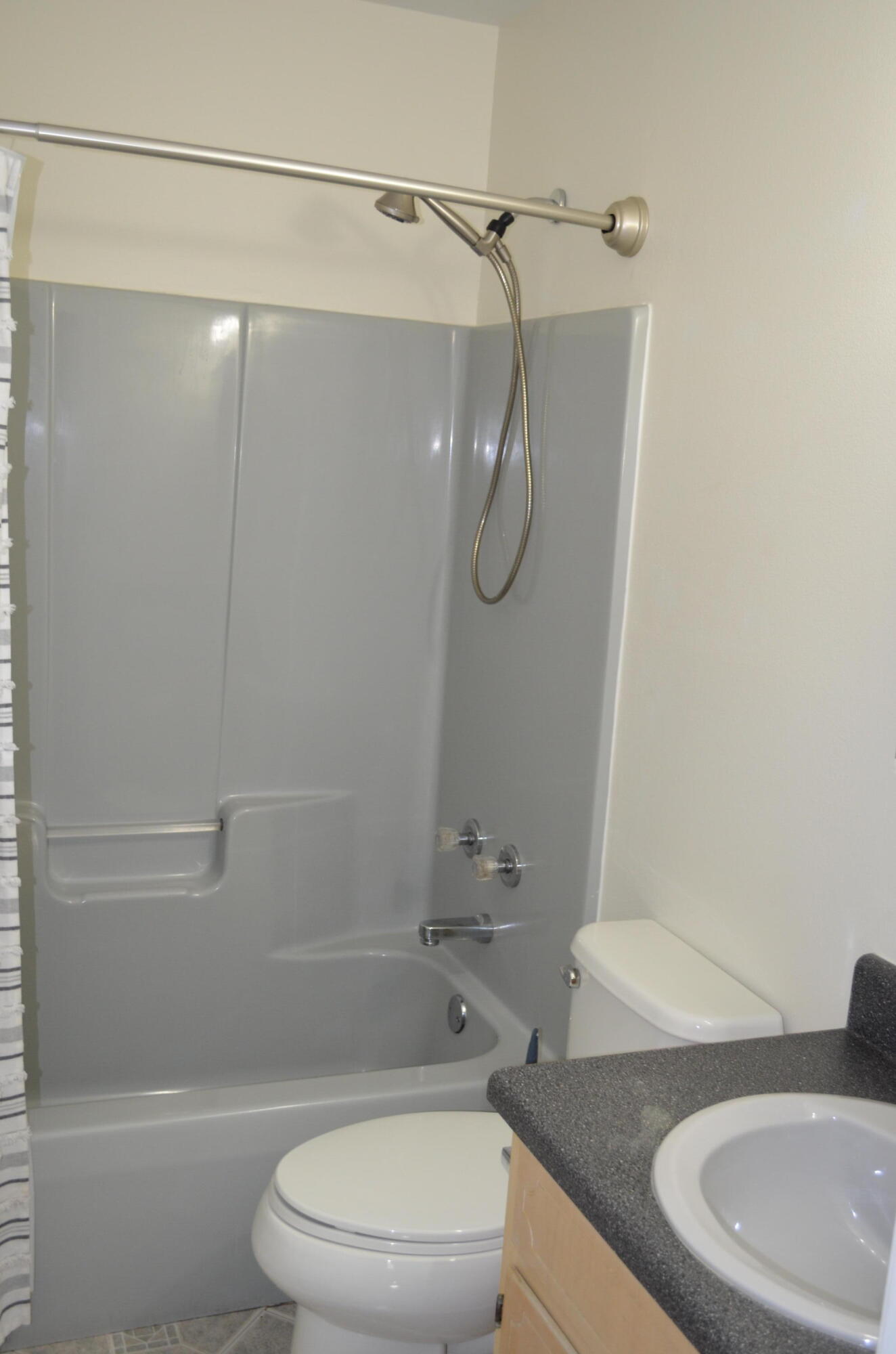 NAVARRE 1ST ADD - Residential