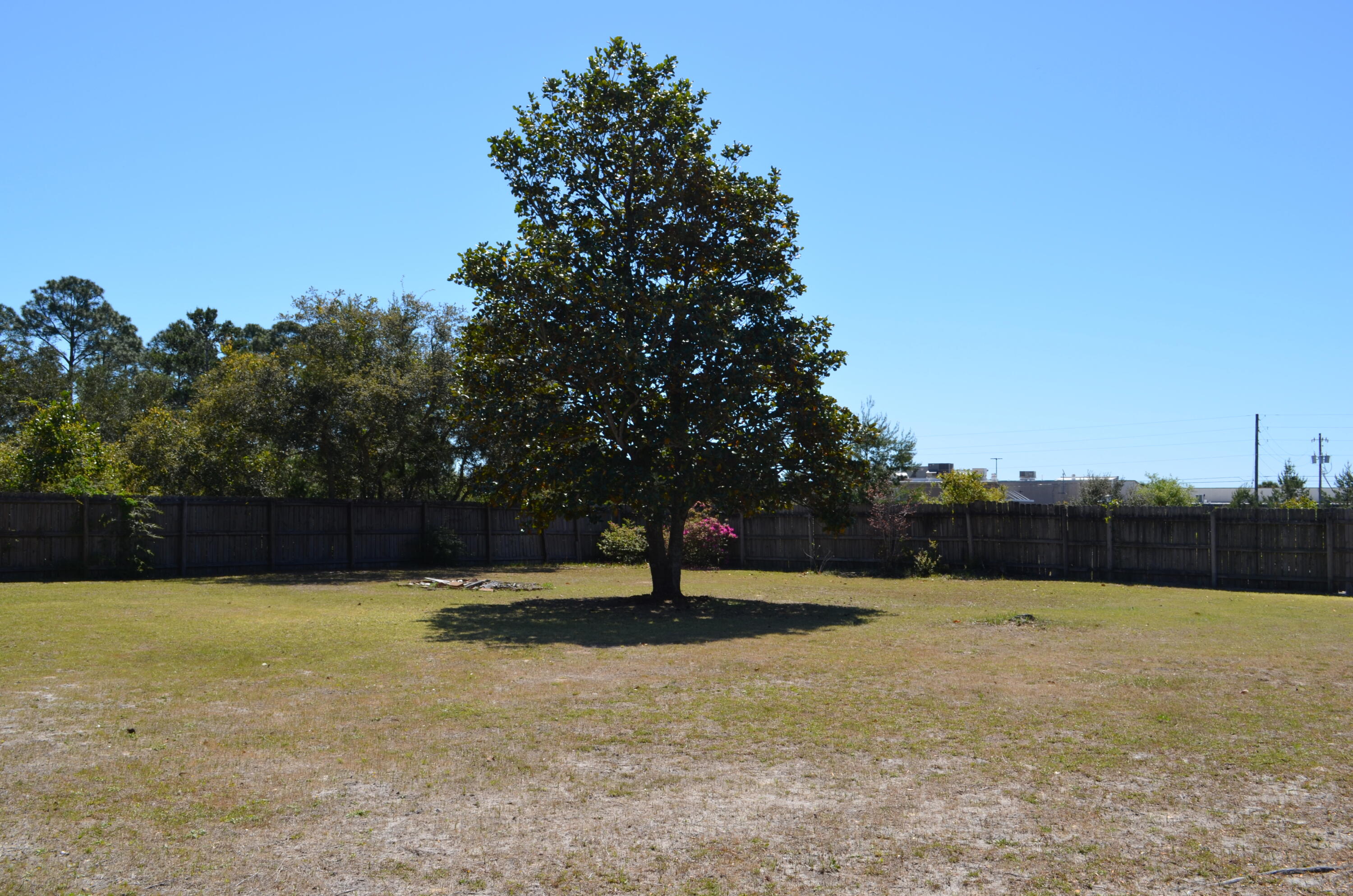 NAVARRE 1ST ADD - Residential