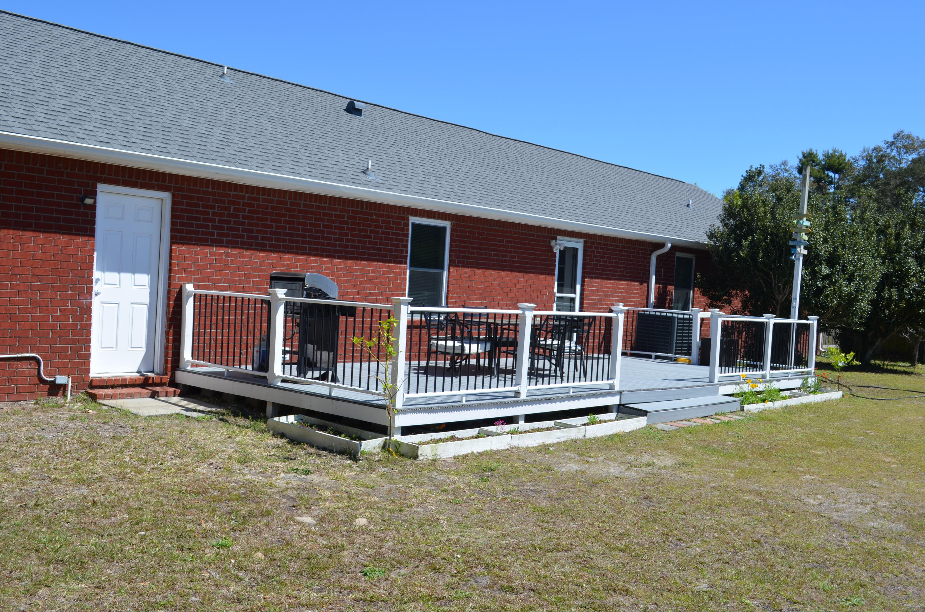 NAVARRE 1ST ADD - Residential