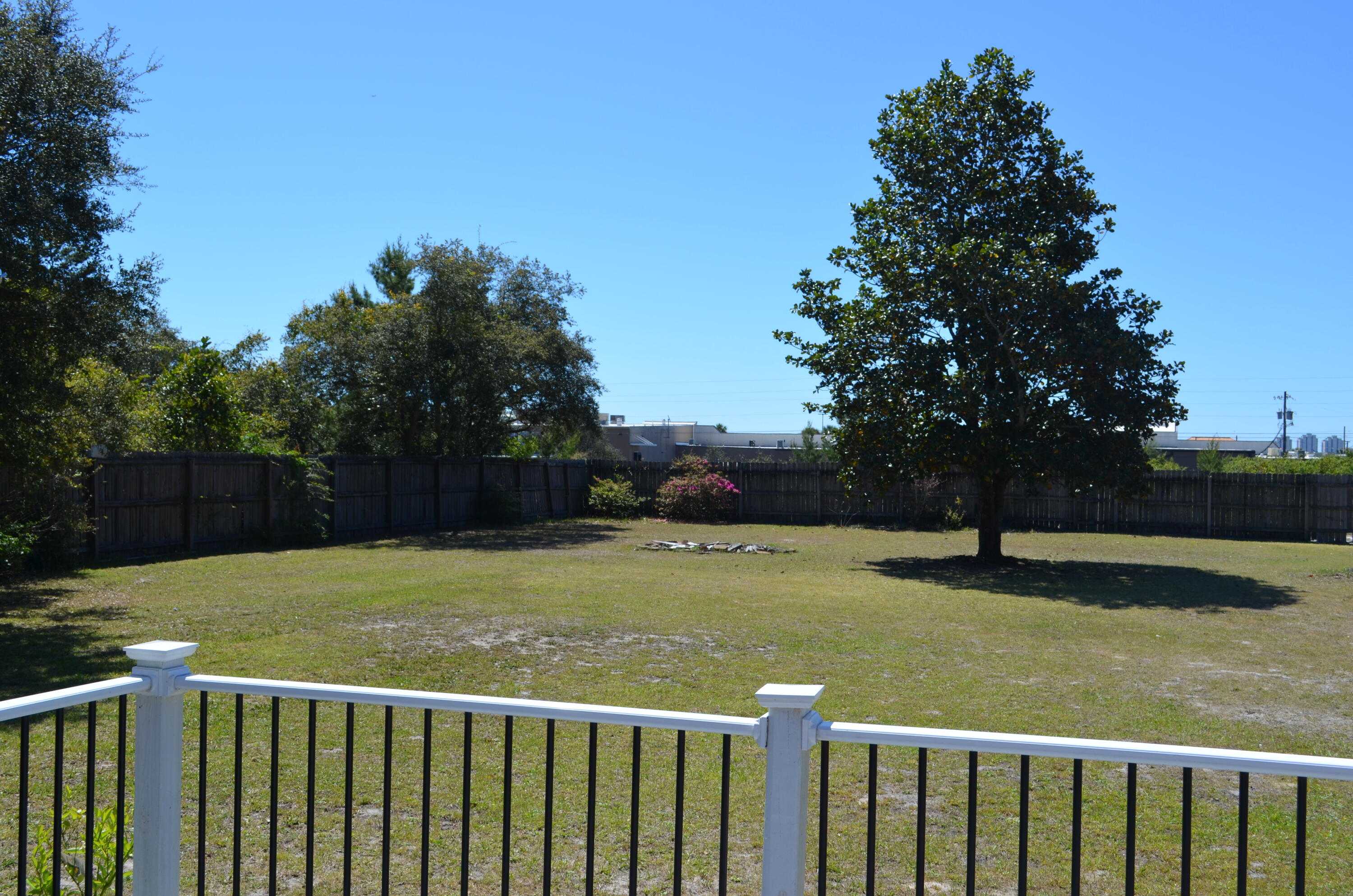 NAVARRE 1ST ADD - Residential