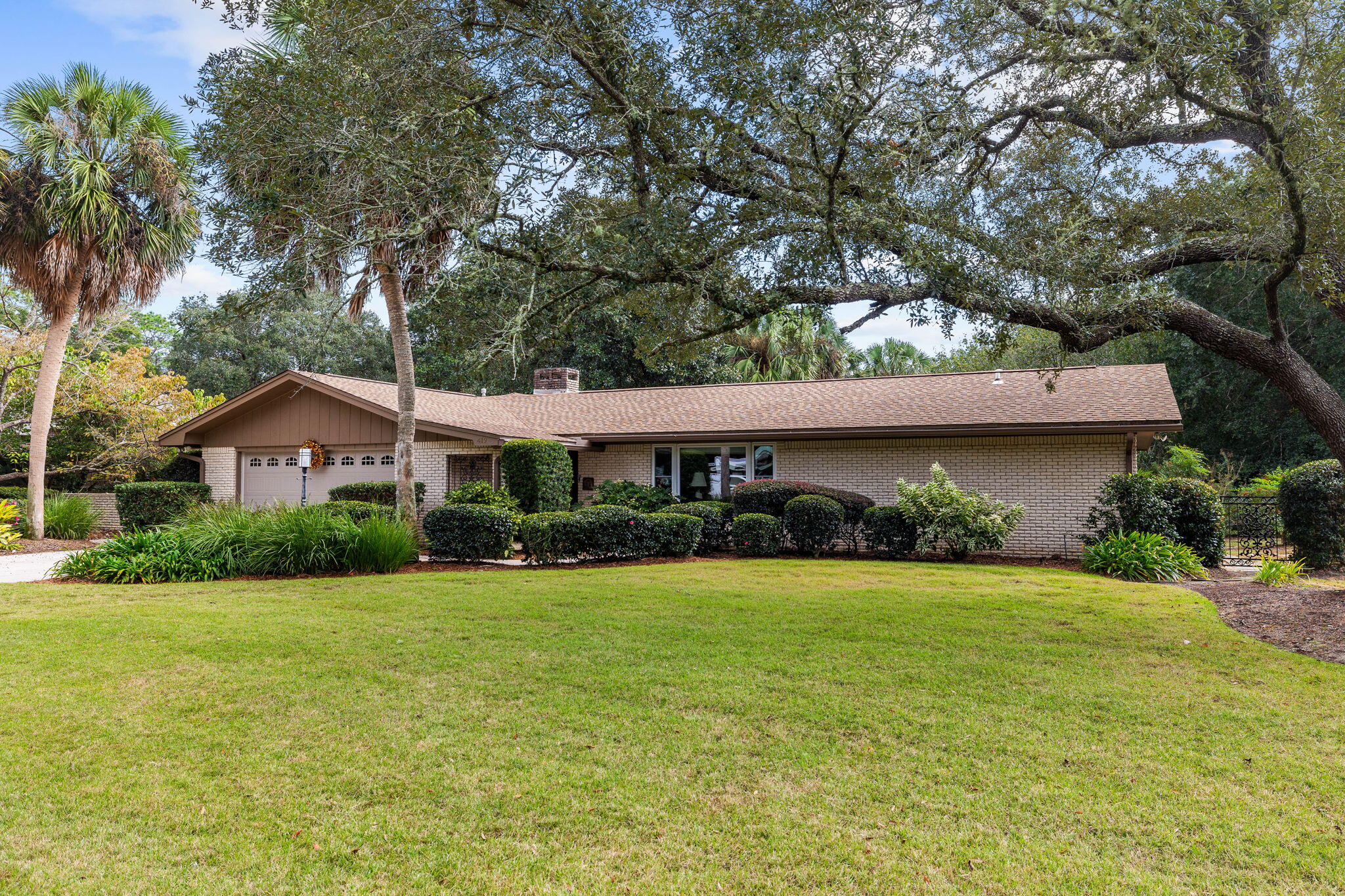 ROCKY BAYOU COUNTRY CLUB ESTATES 1 - Residential