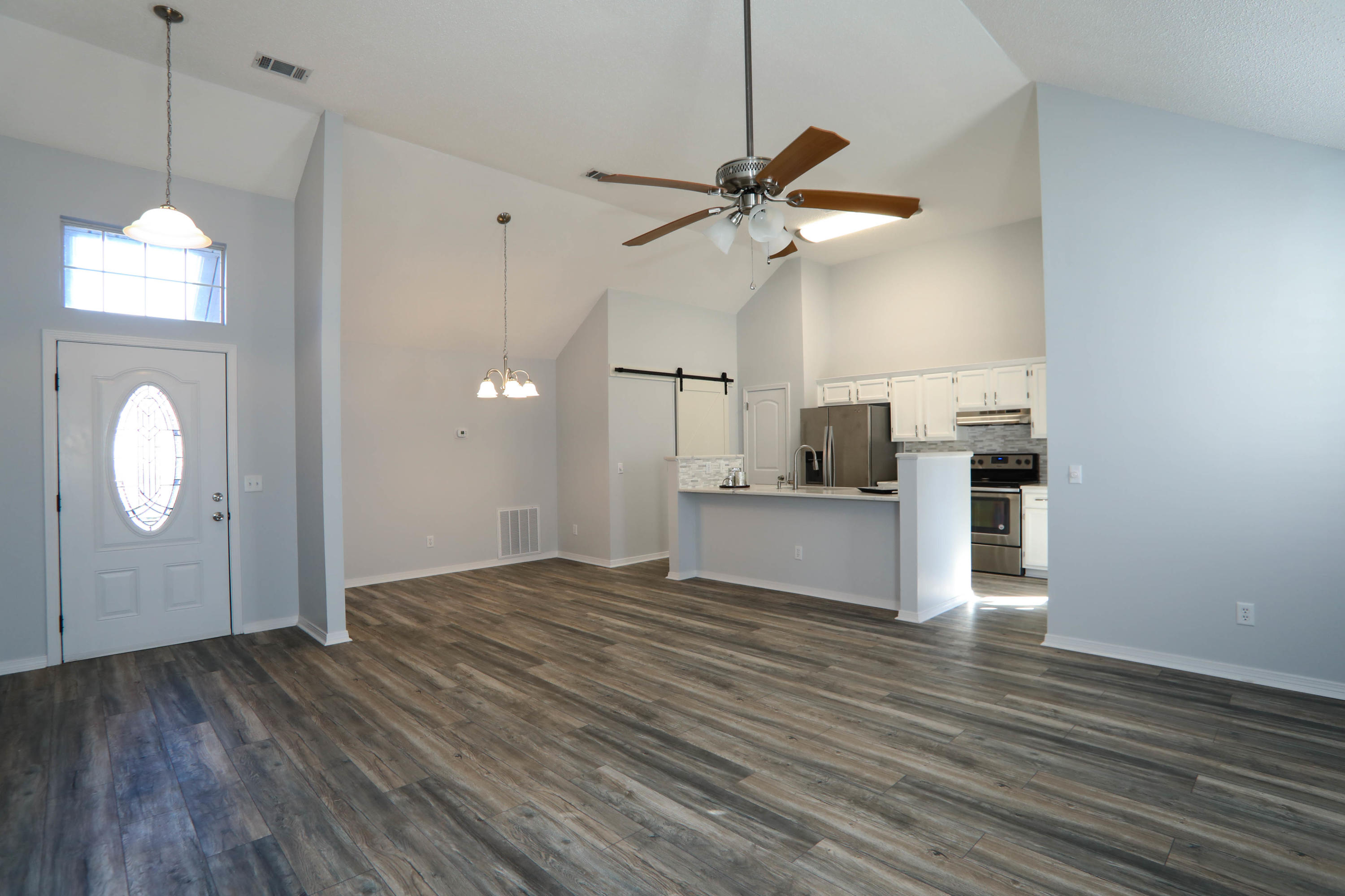 LAKE CHARLESTON - Residential