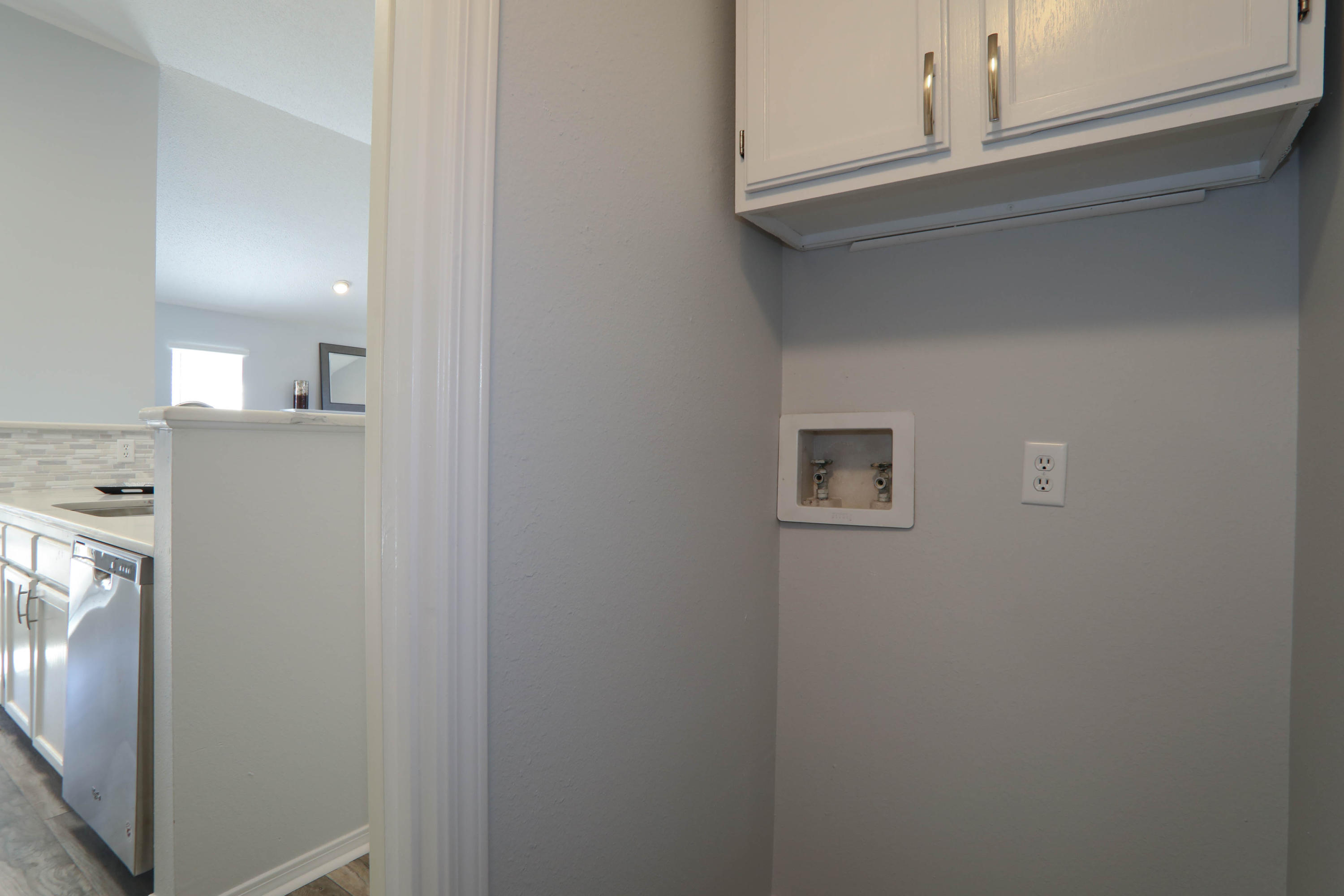 LAKE CHARLESTON - Residential