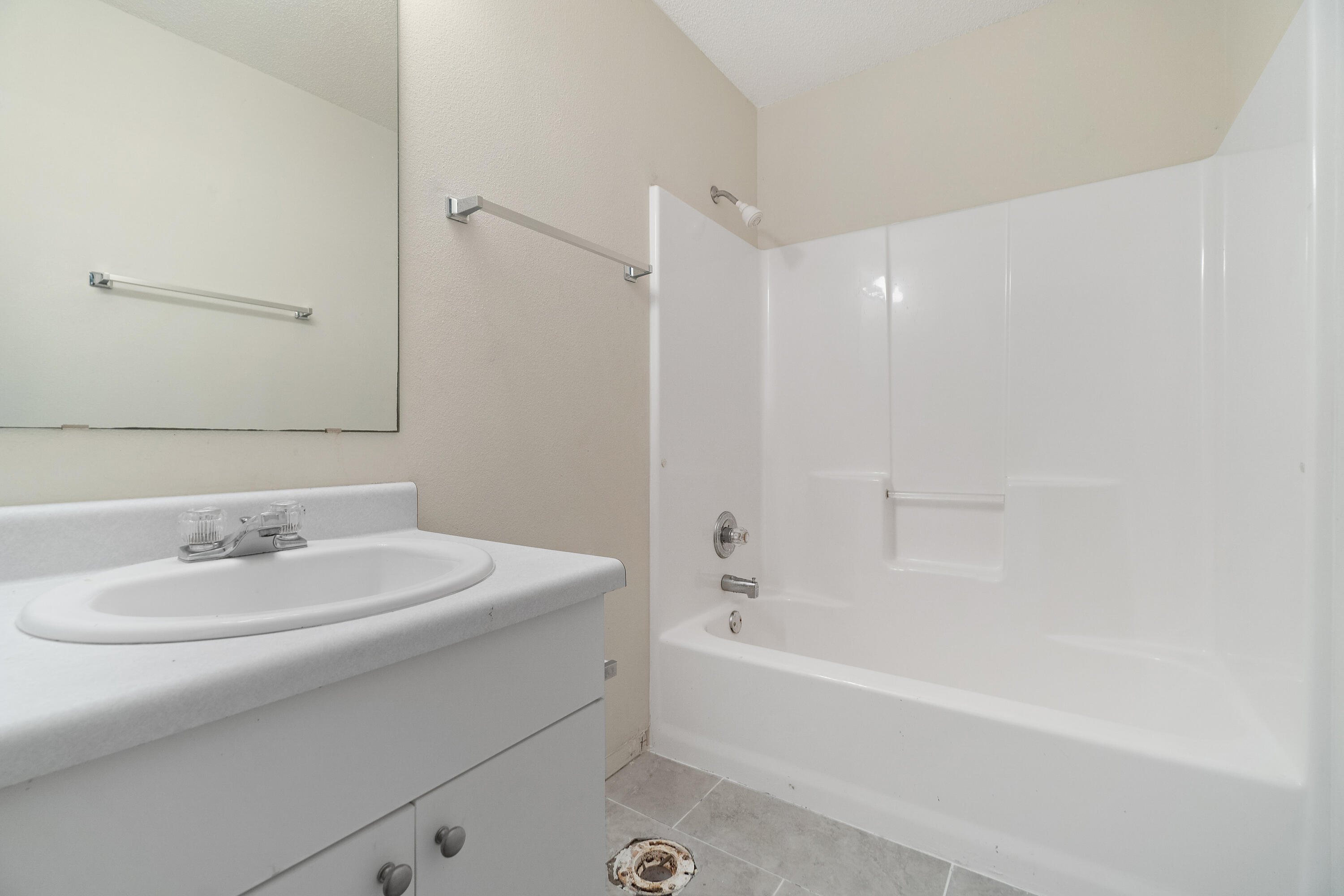 THE VINEYARDS - Residential