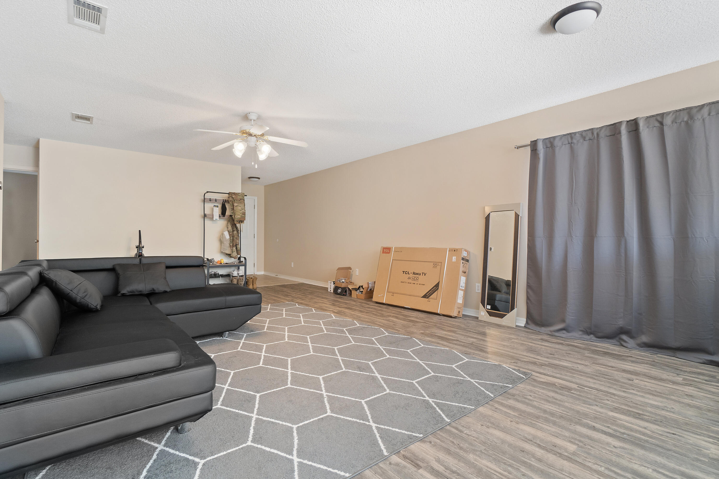 THE VINEYARDS - Residential