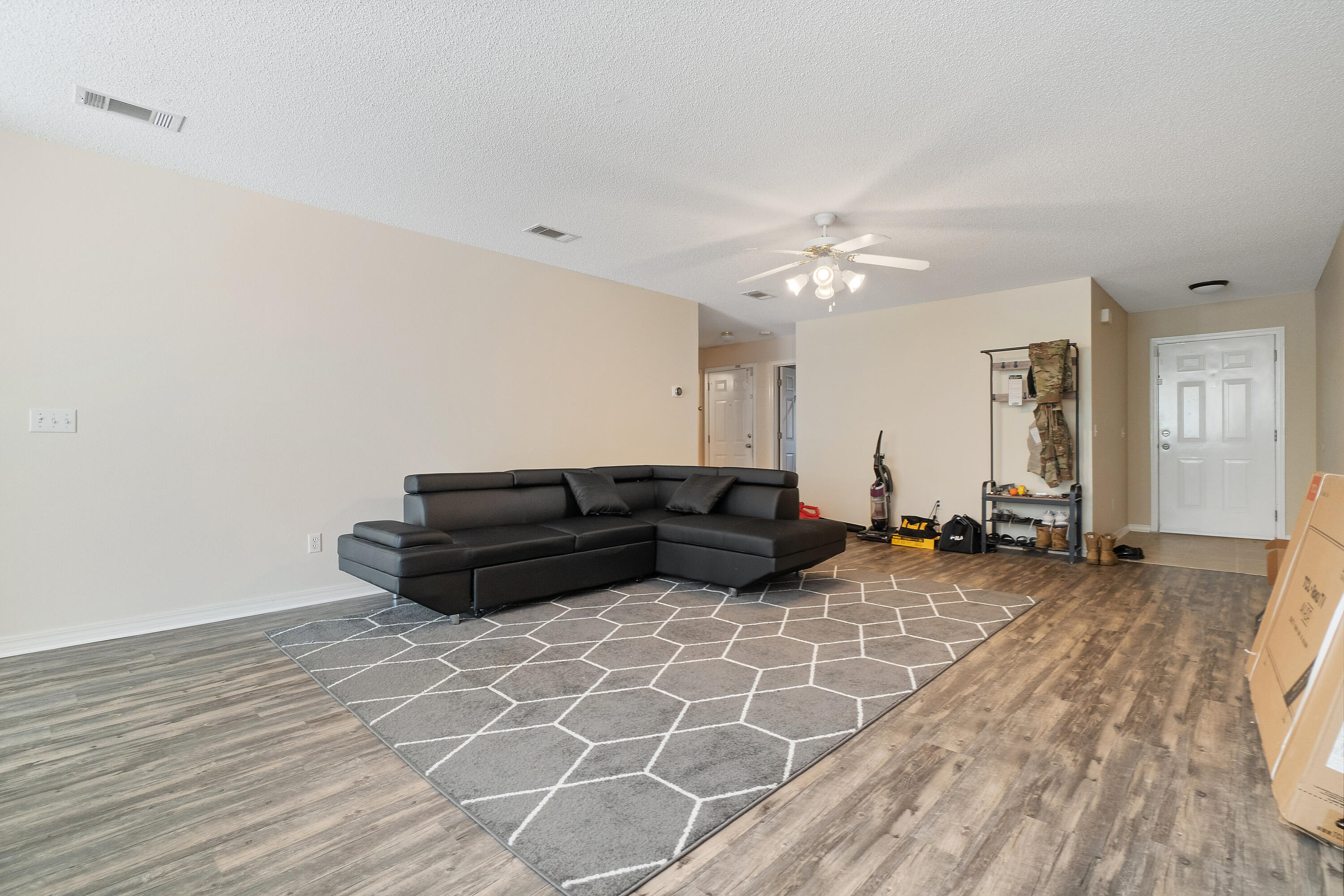 THE VINEYARDS - Residential