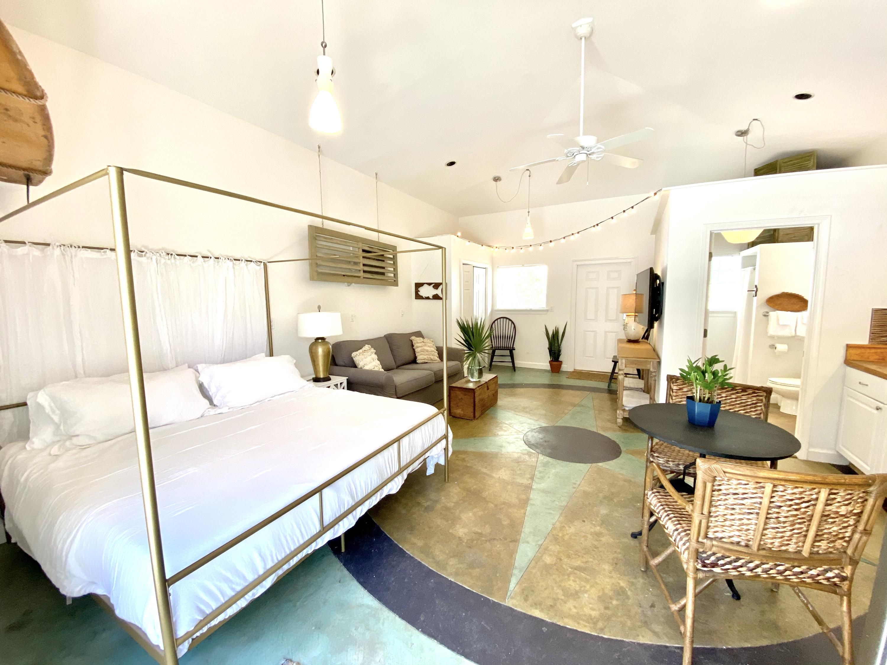 EASTERN LAKE S/D - Residential