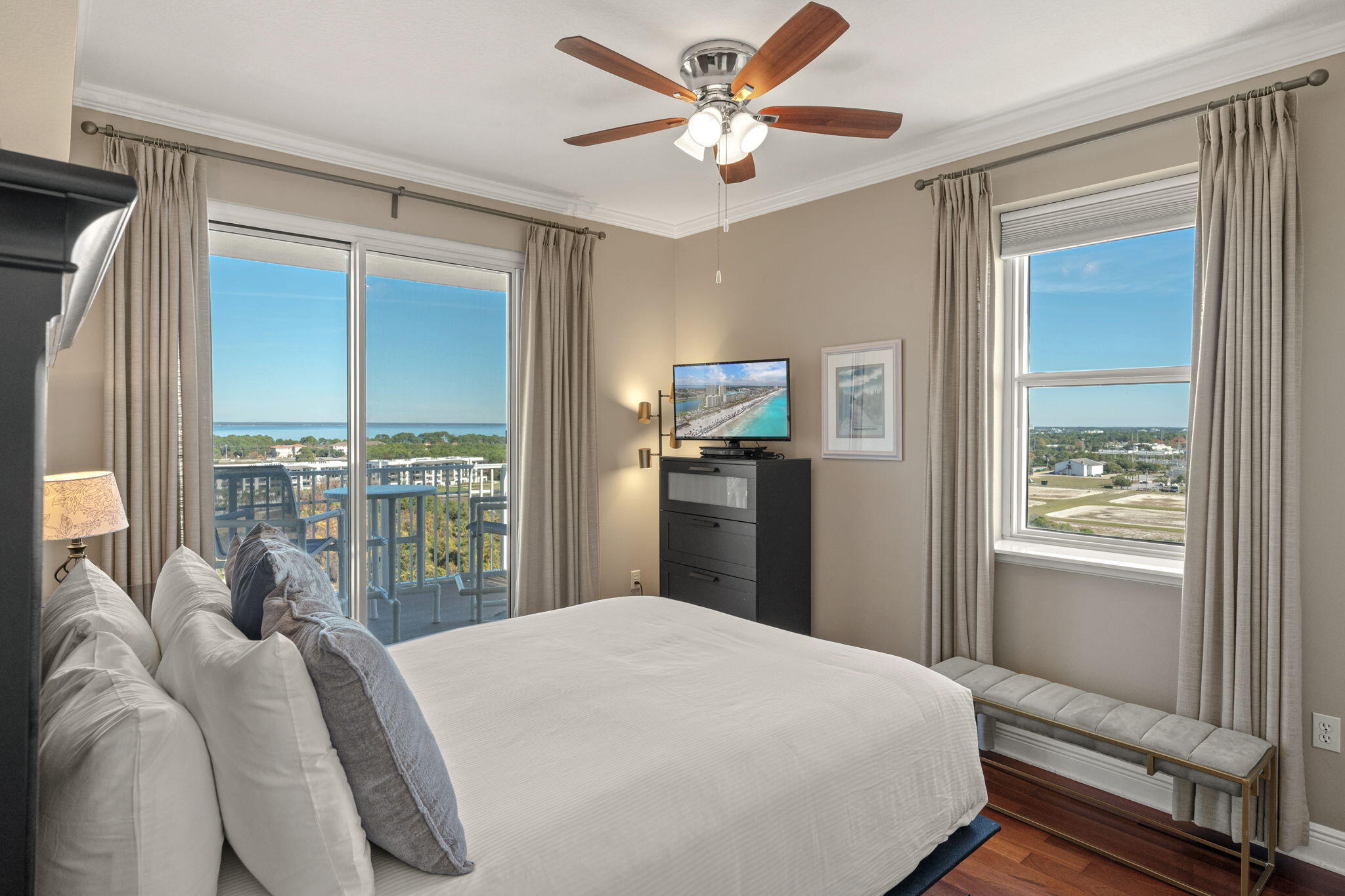 ARIEL DUNES I - Residential