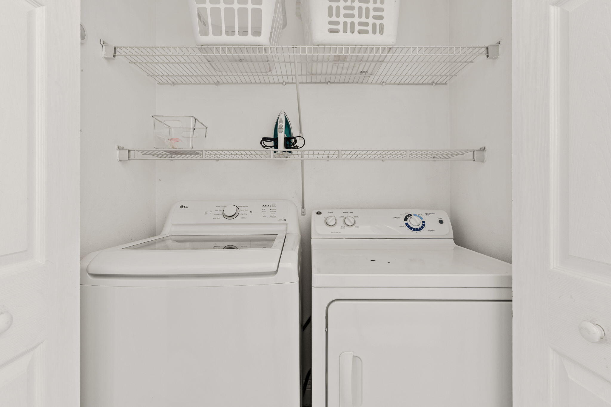 ARIEL DUNES I - Residential