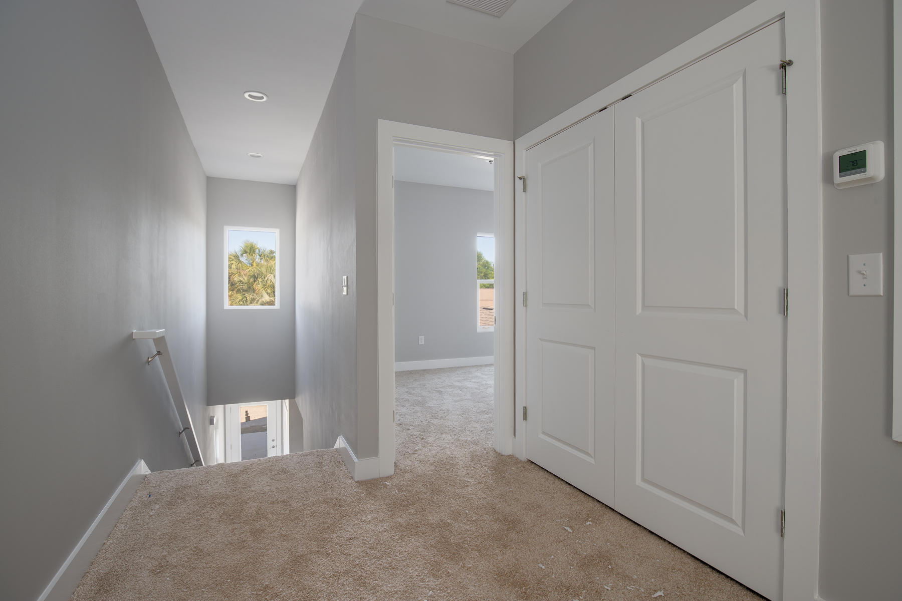 HIDDEN BAY VILLAGE - Residential