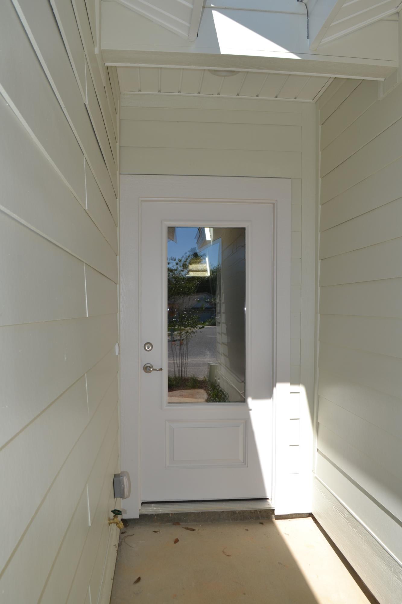 HIDDEN BAY VILLAGE - Residential