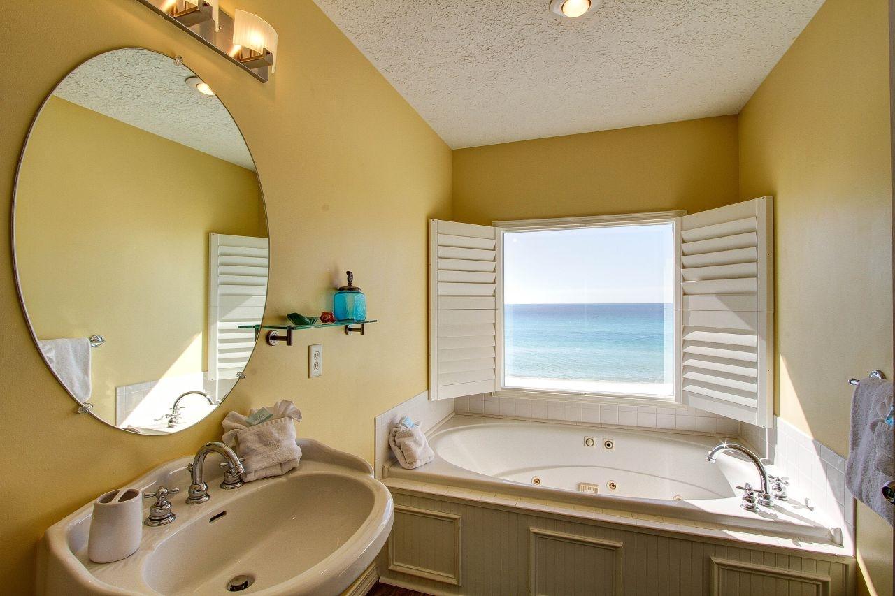 SOUTHERN EXPOSURES II - Residential