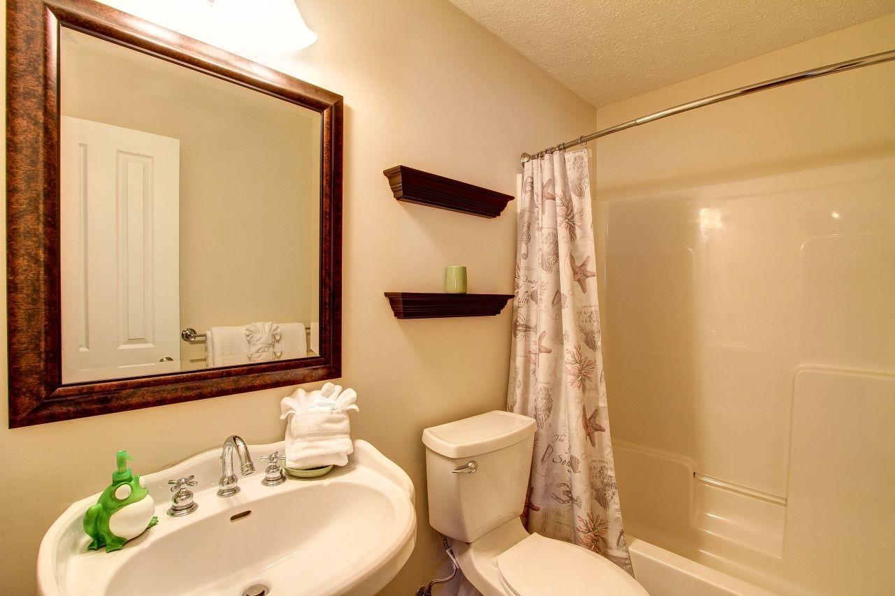 SOUTHERN EXPOSURES II - Residential