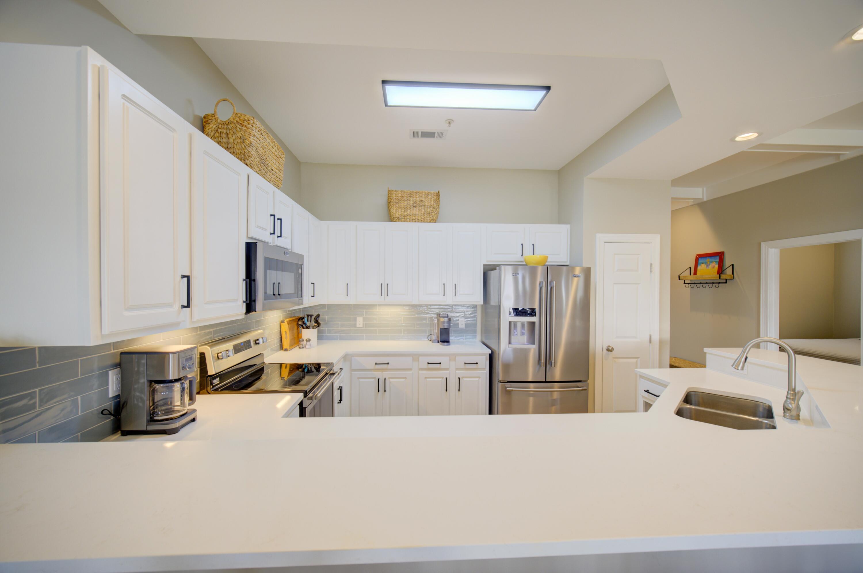 PAVILION PALMS - Residential
