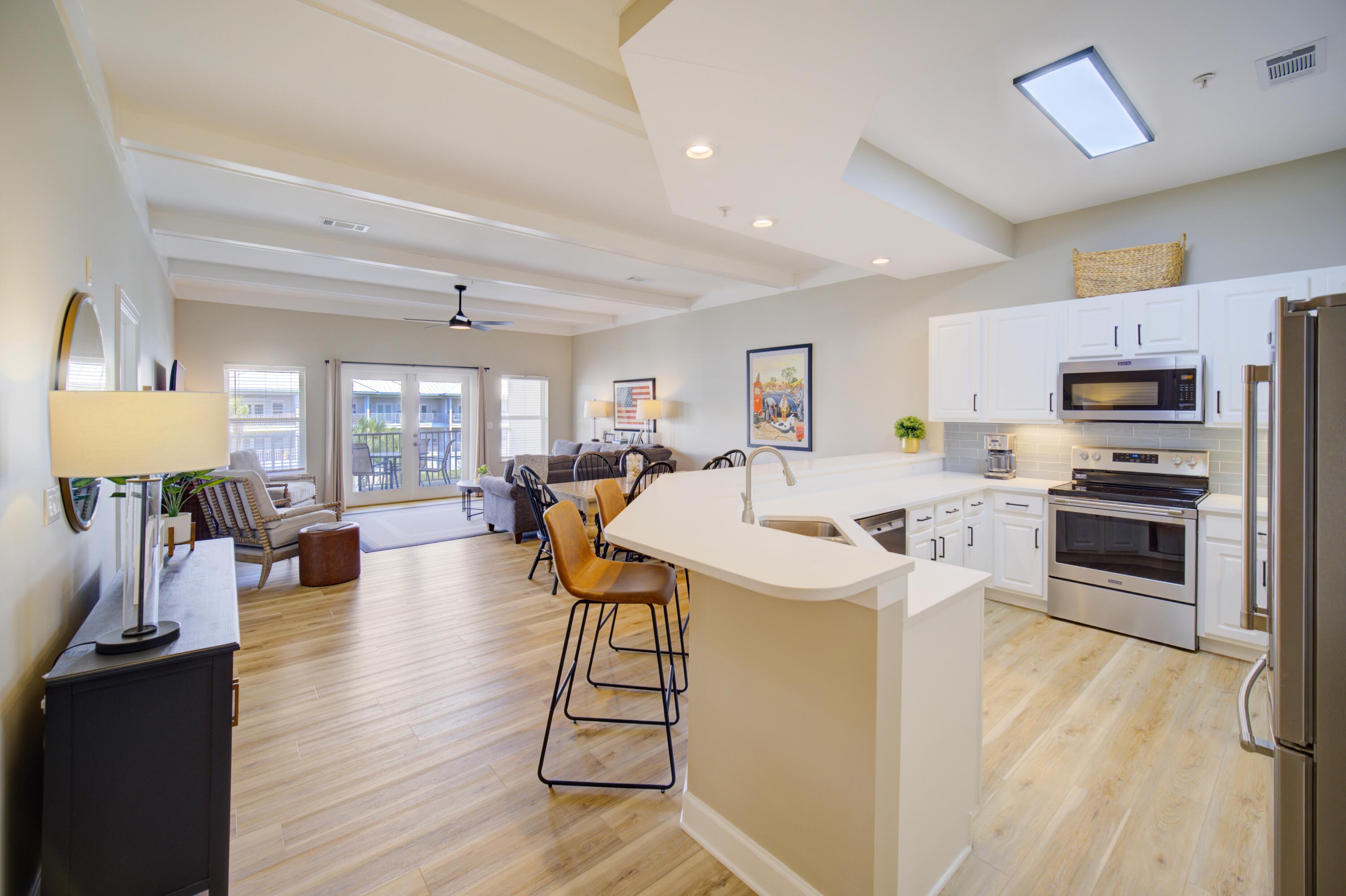 PAVILION PALMS - Residential