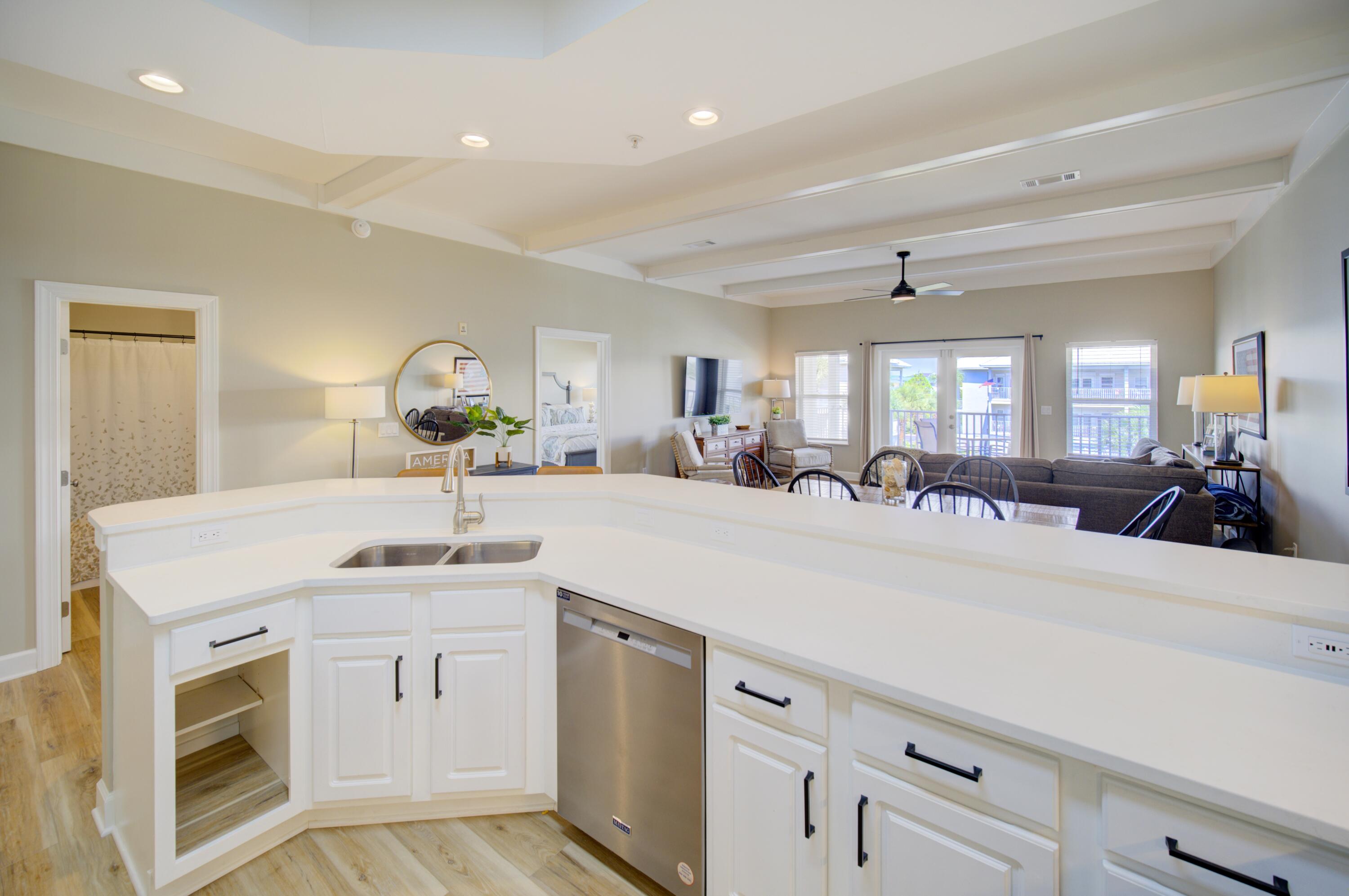 PAVILION PALMS - Residential