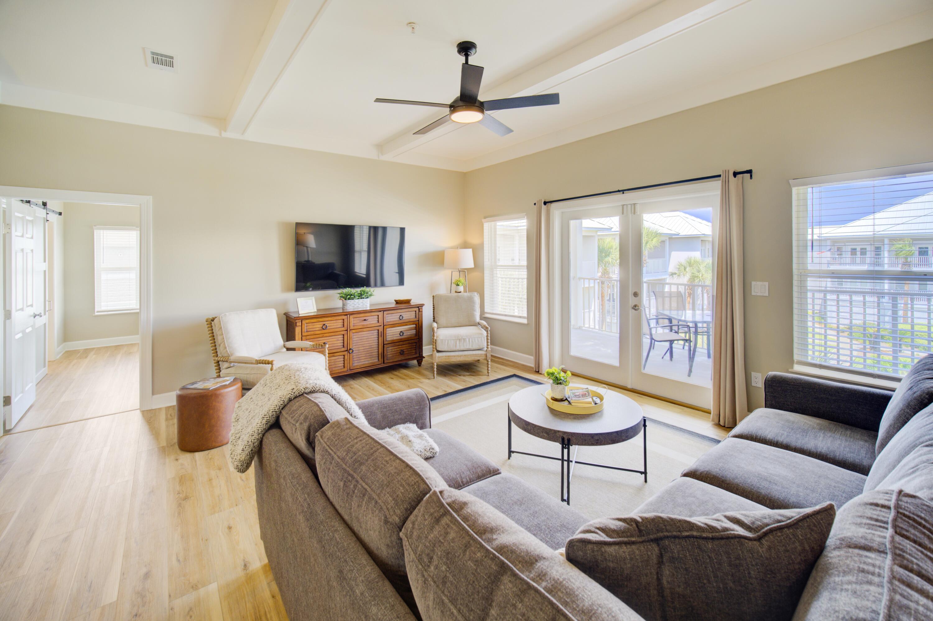 PAVILION PALMS - Residential
