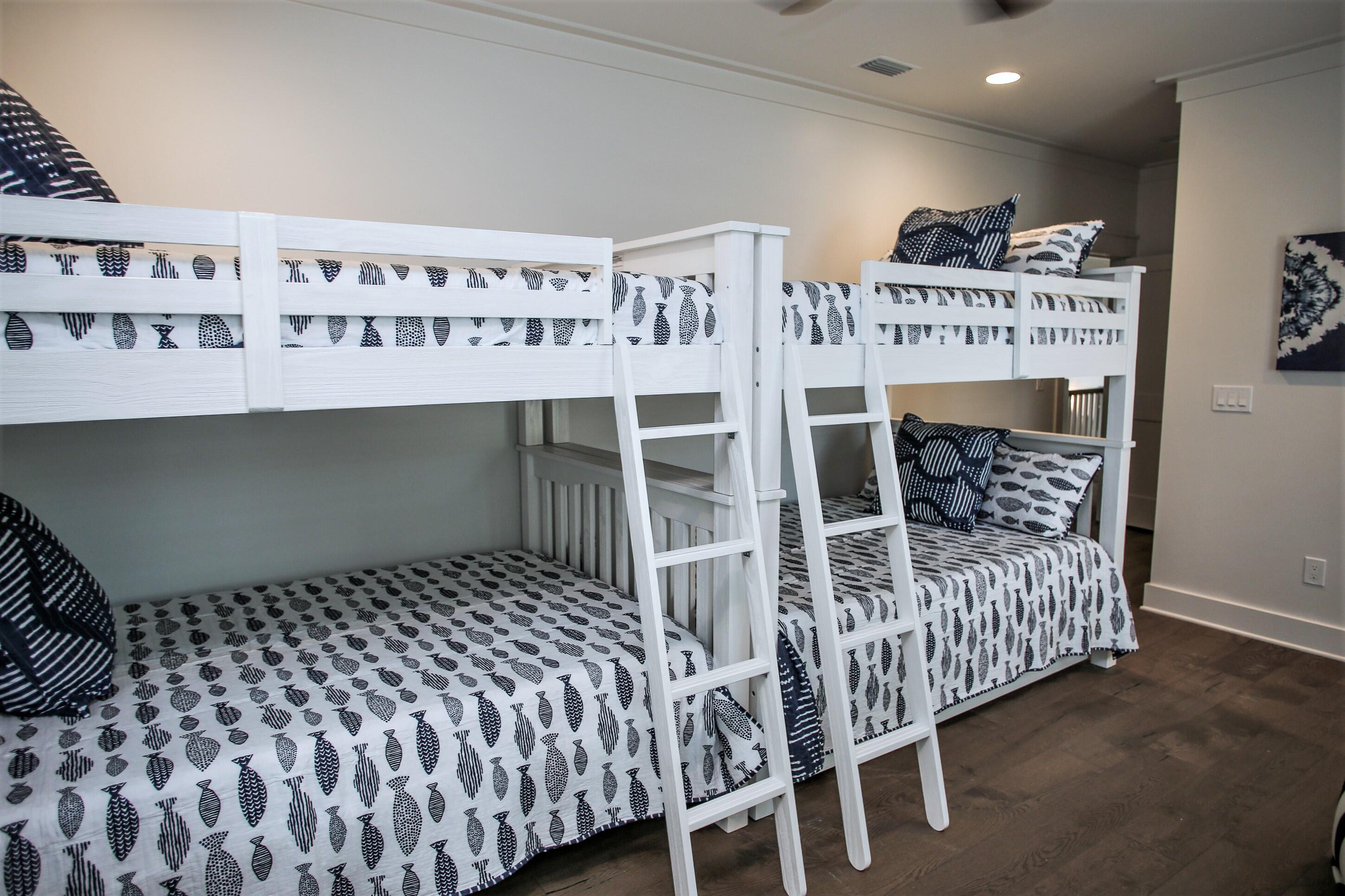 MAGNOLIA COTTAGES - Residential