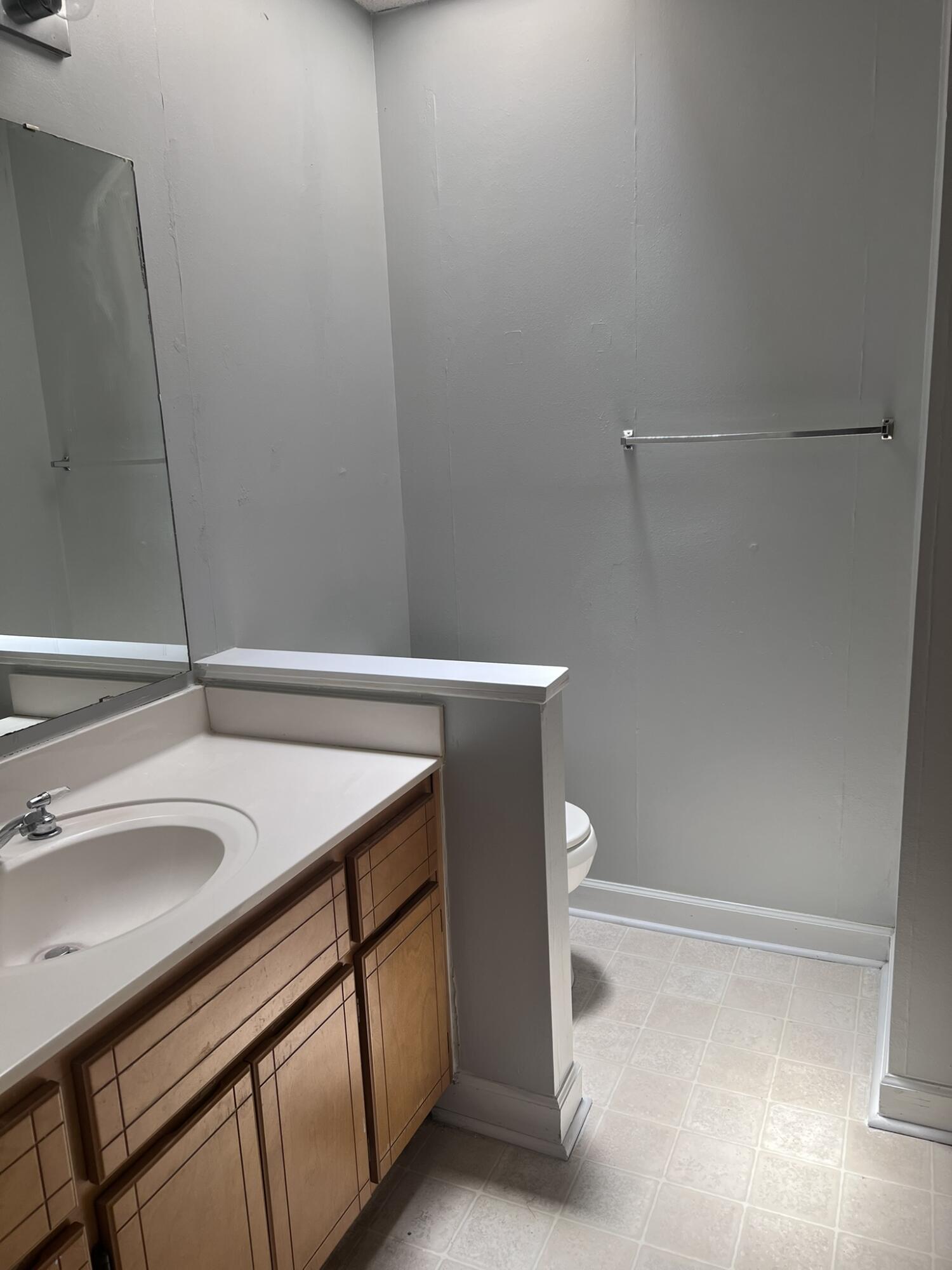 HOLLYROD PARK - Residential Lease
