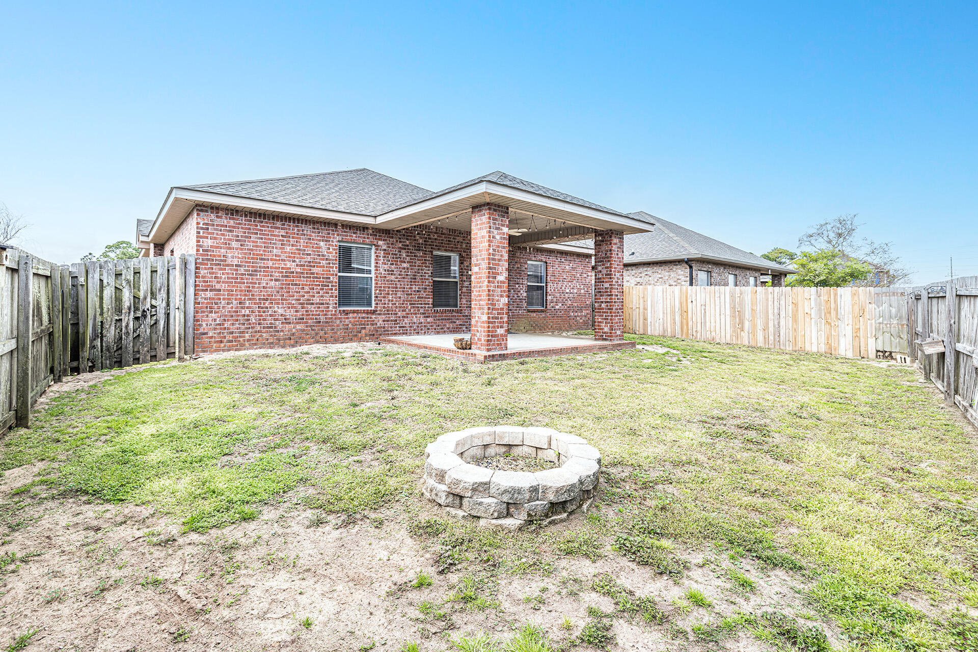 WATERFORD SOUND - Residential