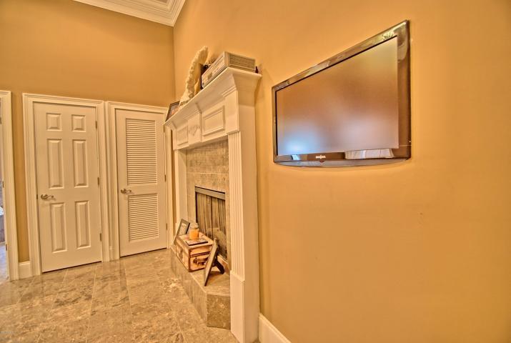 TREASURE ISLAND - Residential