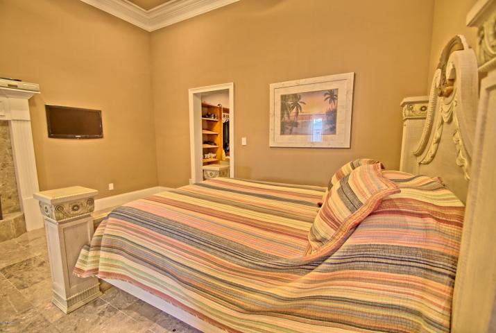 TREASURE ISLAND - Residential