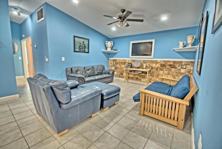 TREASURE ISLAND - Residential