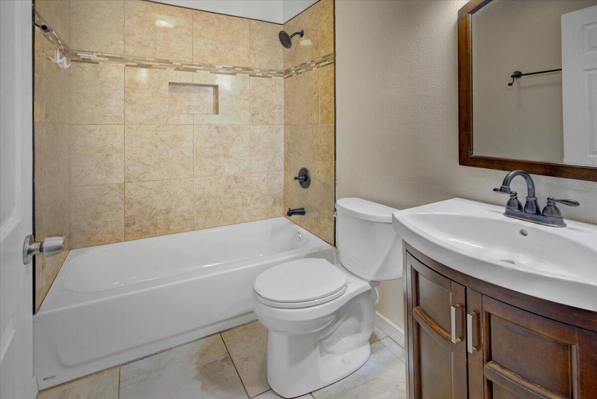 AVONDALE - Residential