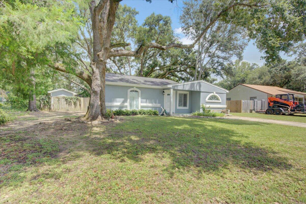 AVONDALE - Residential