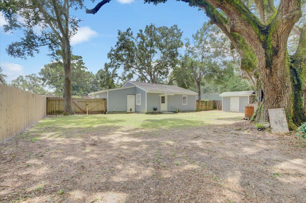 AVONDALE - Residential