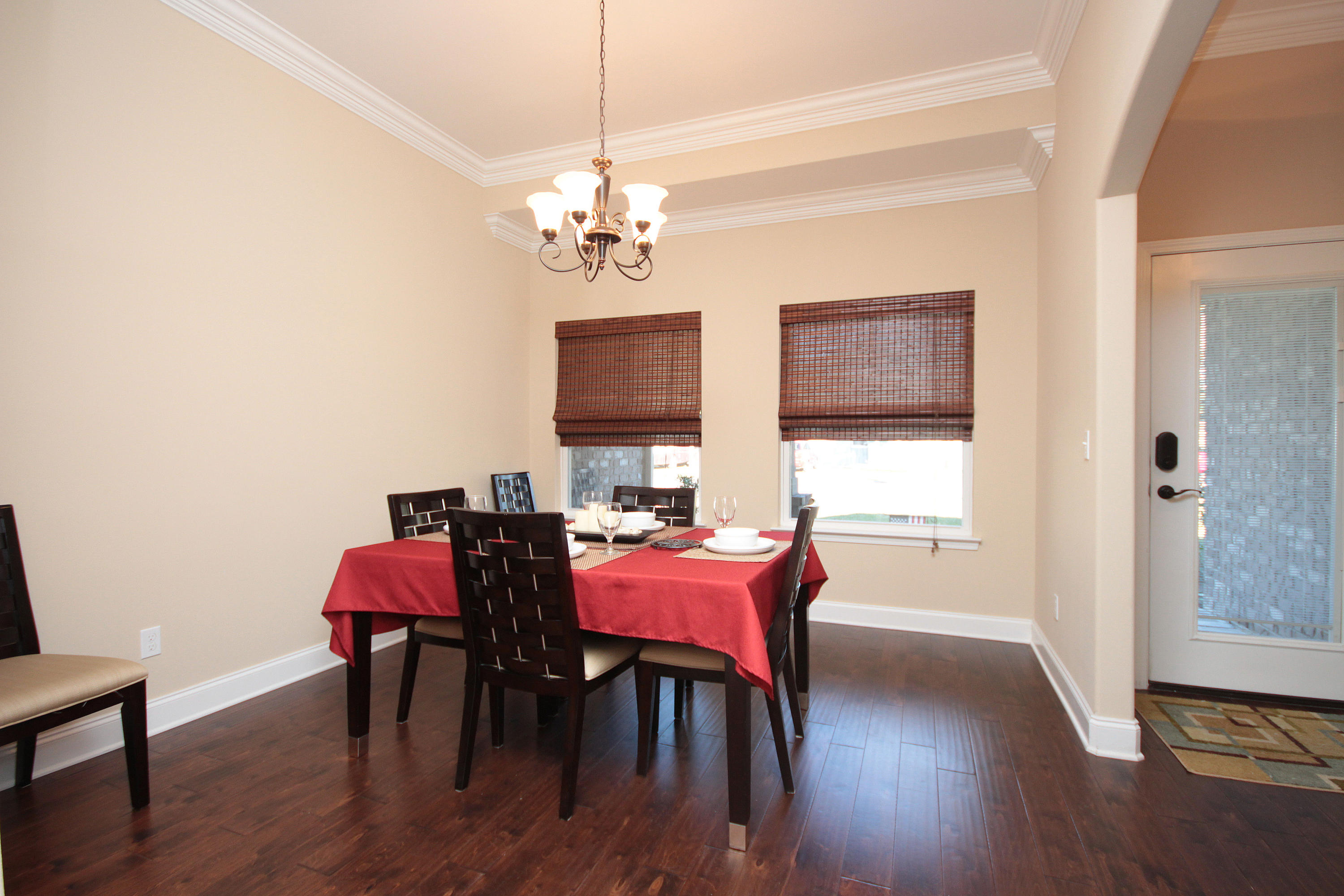 COLONIAL ESTATES - Residential