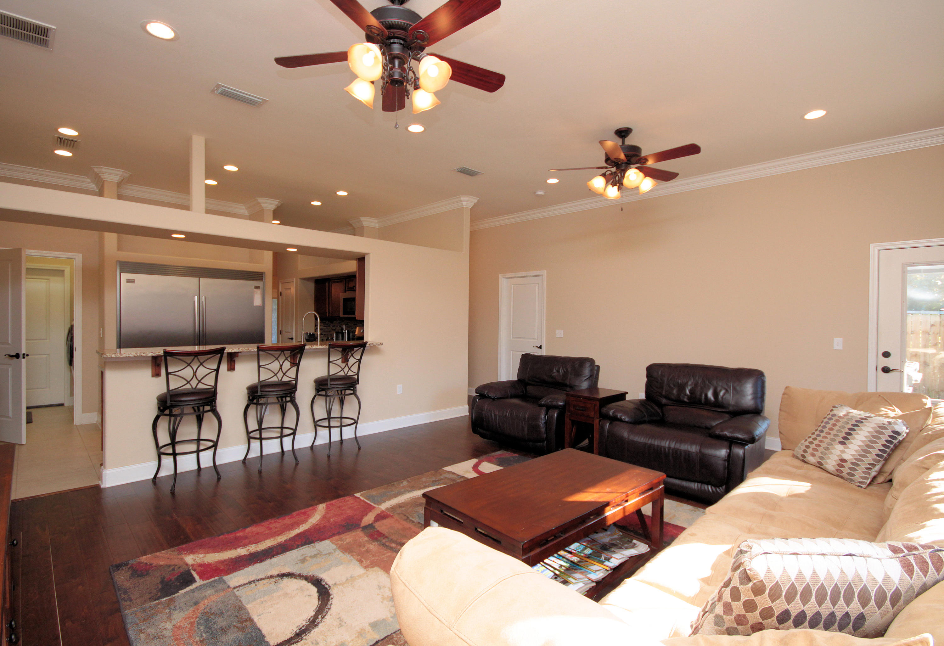 COLONIAL ESTATES - Residential