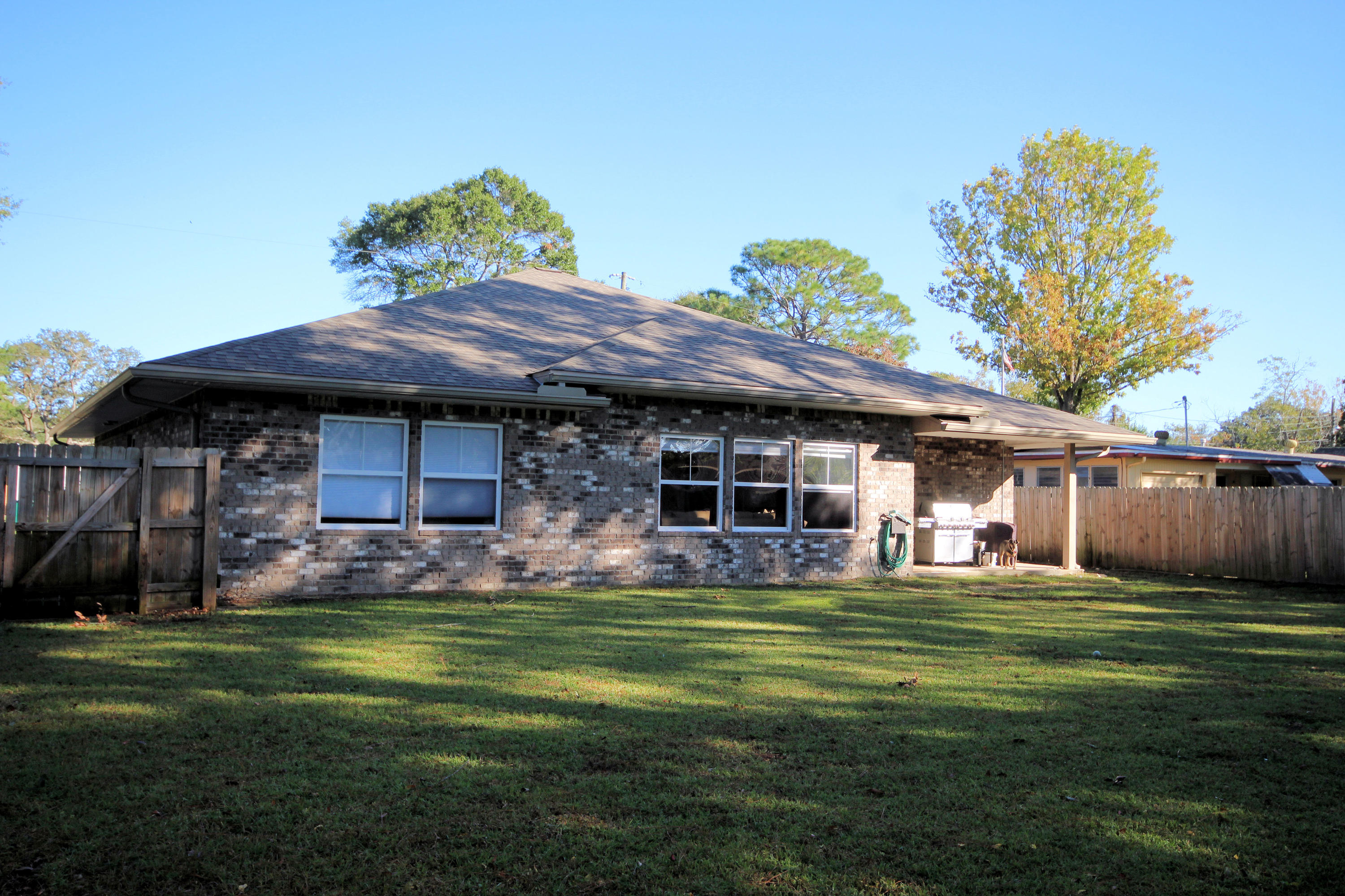 COLONIAL ESTATES - Residential