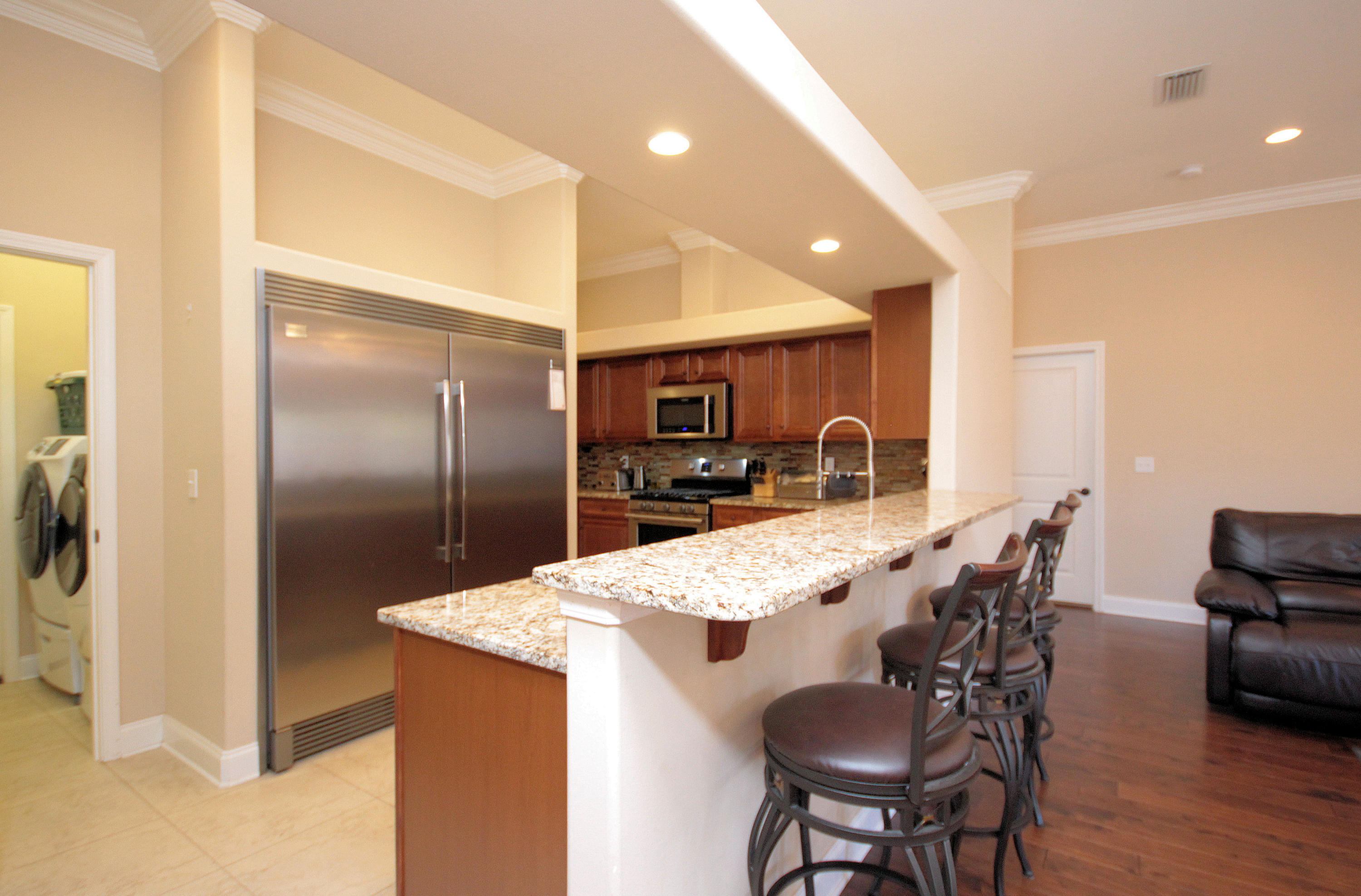 COLONIAL ESTATES - Residential