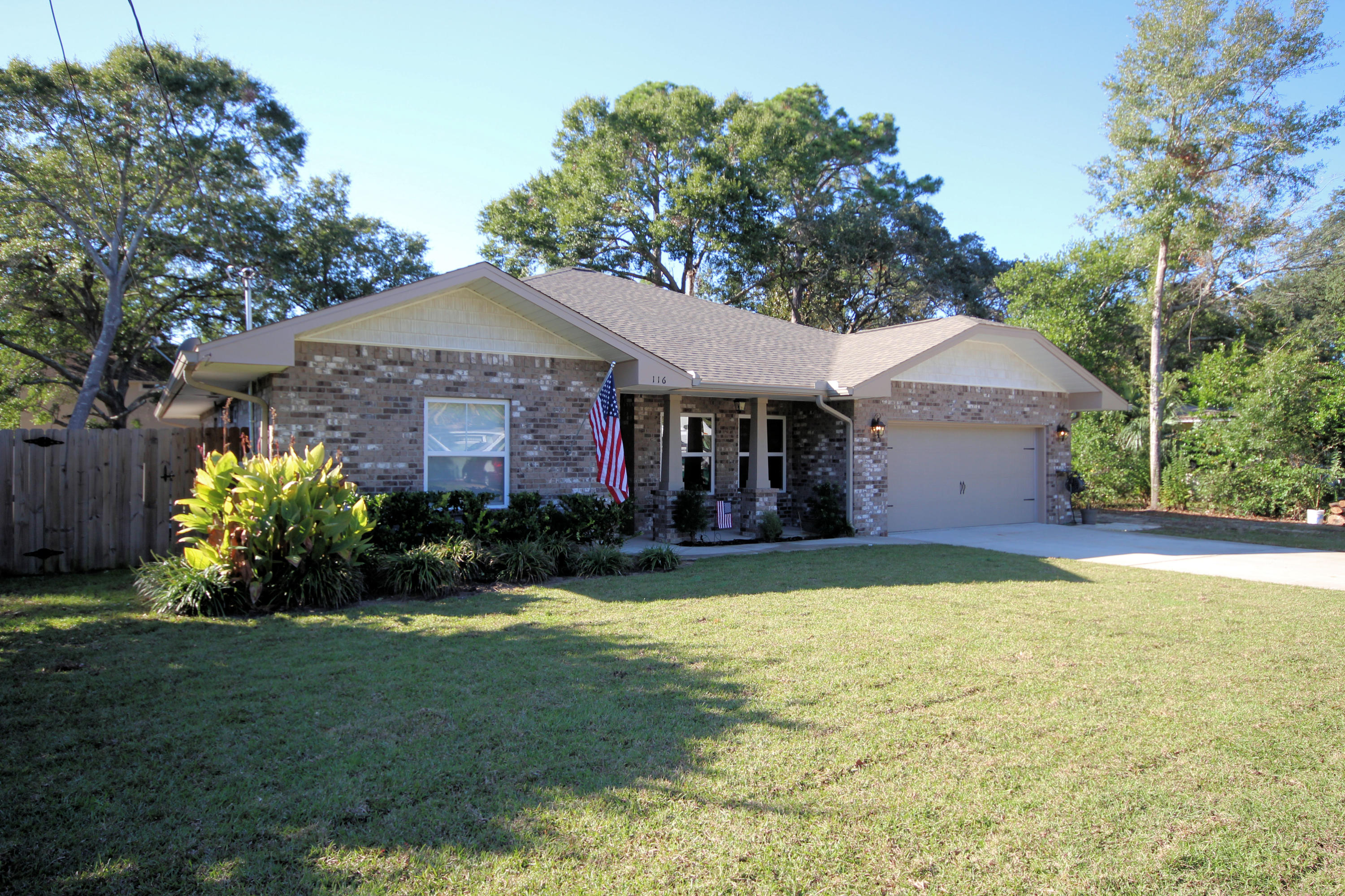 COLONIAL ESTATES - Residential