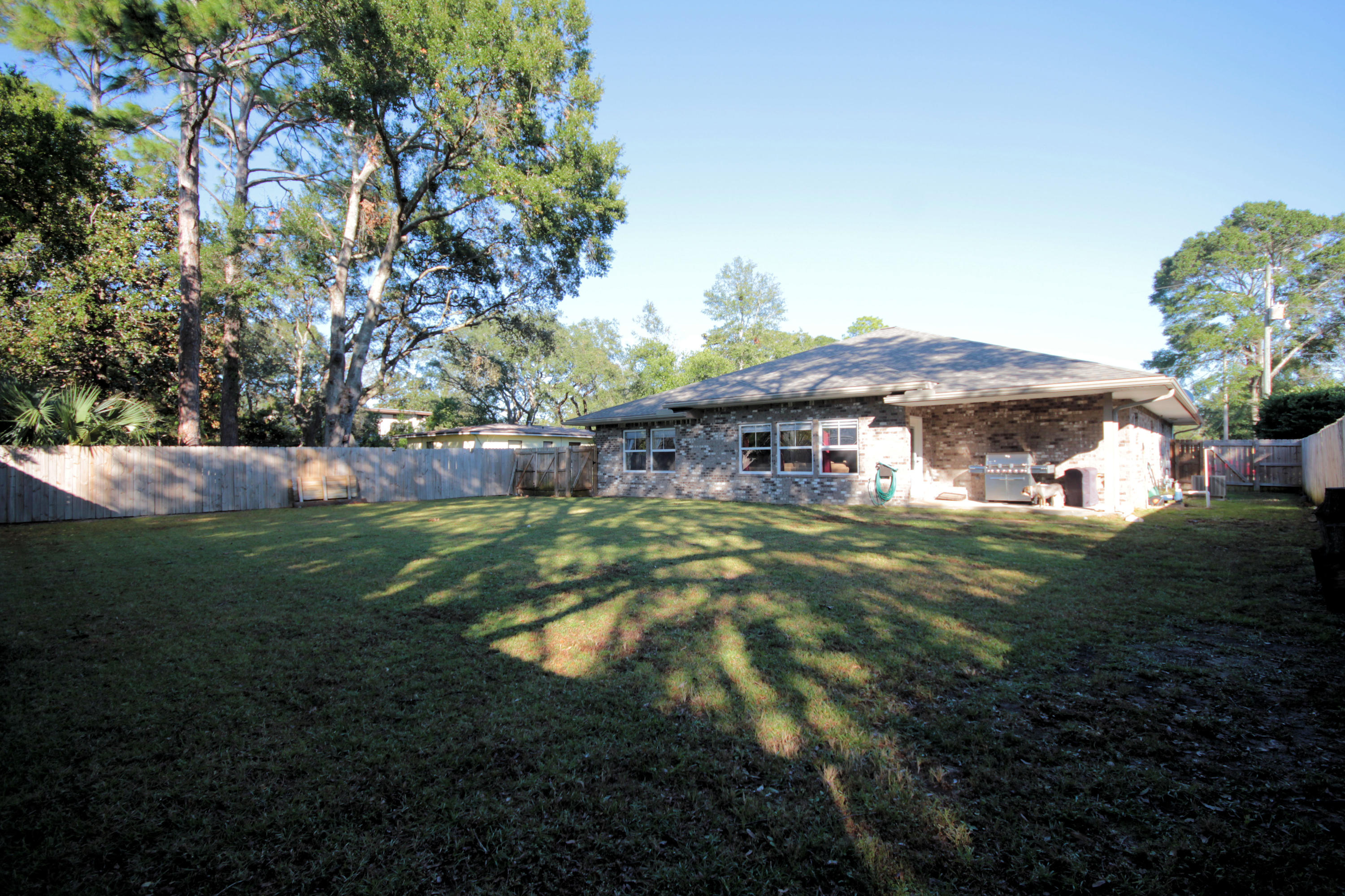 COLONIAL ESTATES - Residential