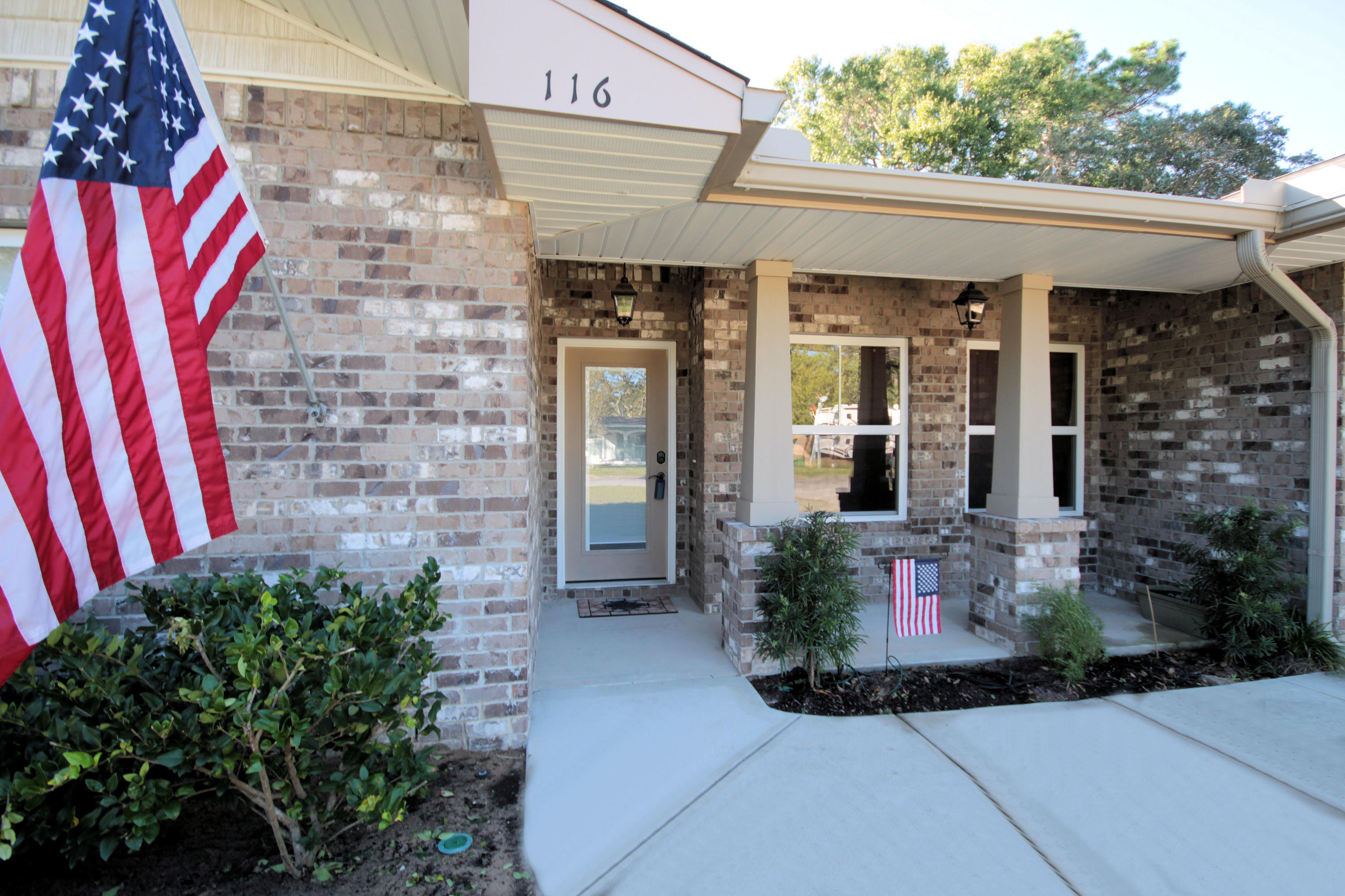 COLONIAL ESTATES - Residential