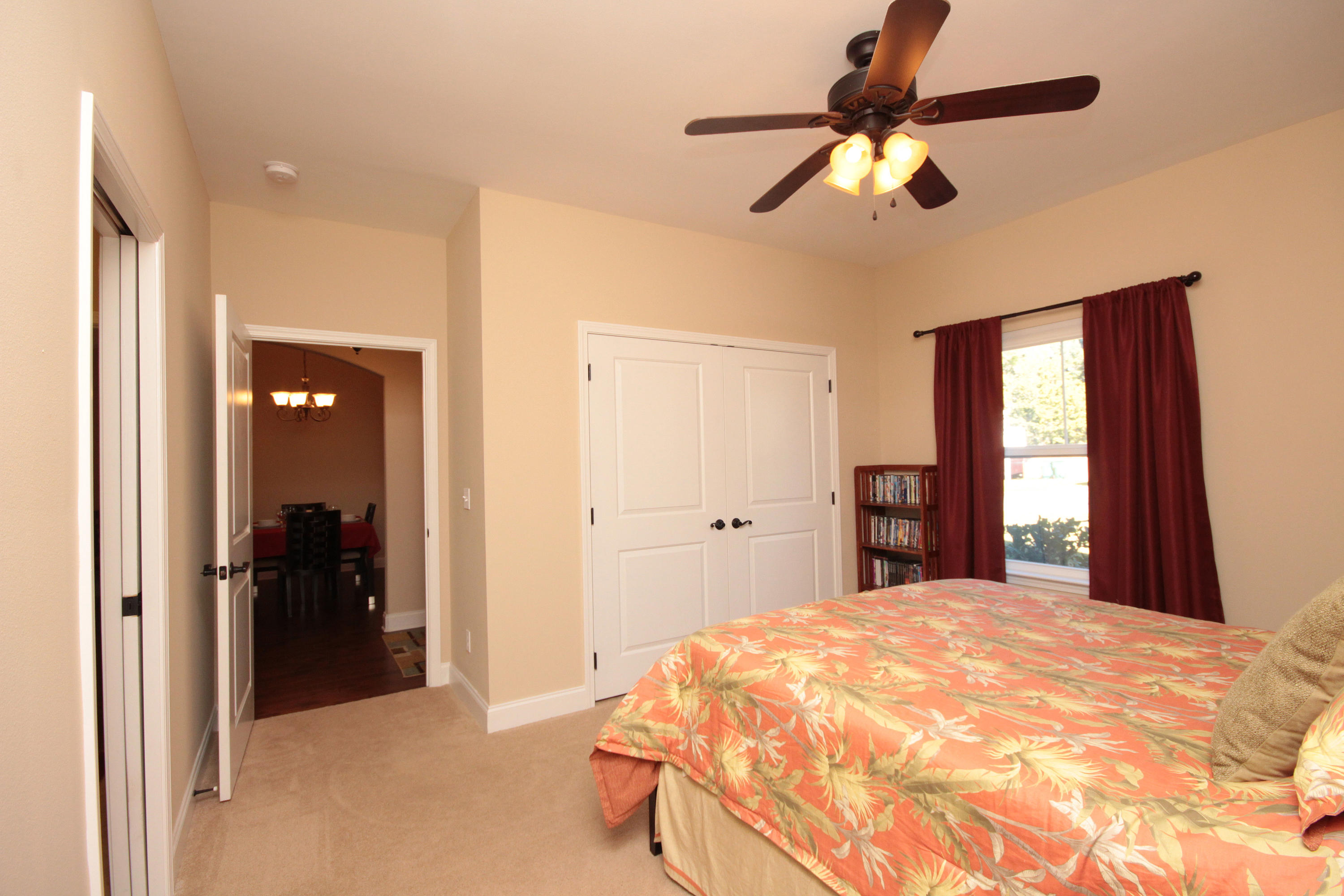 COLONIAL ESTATES - Residential