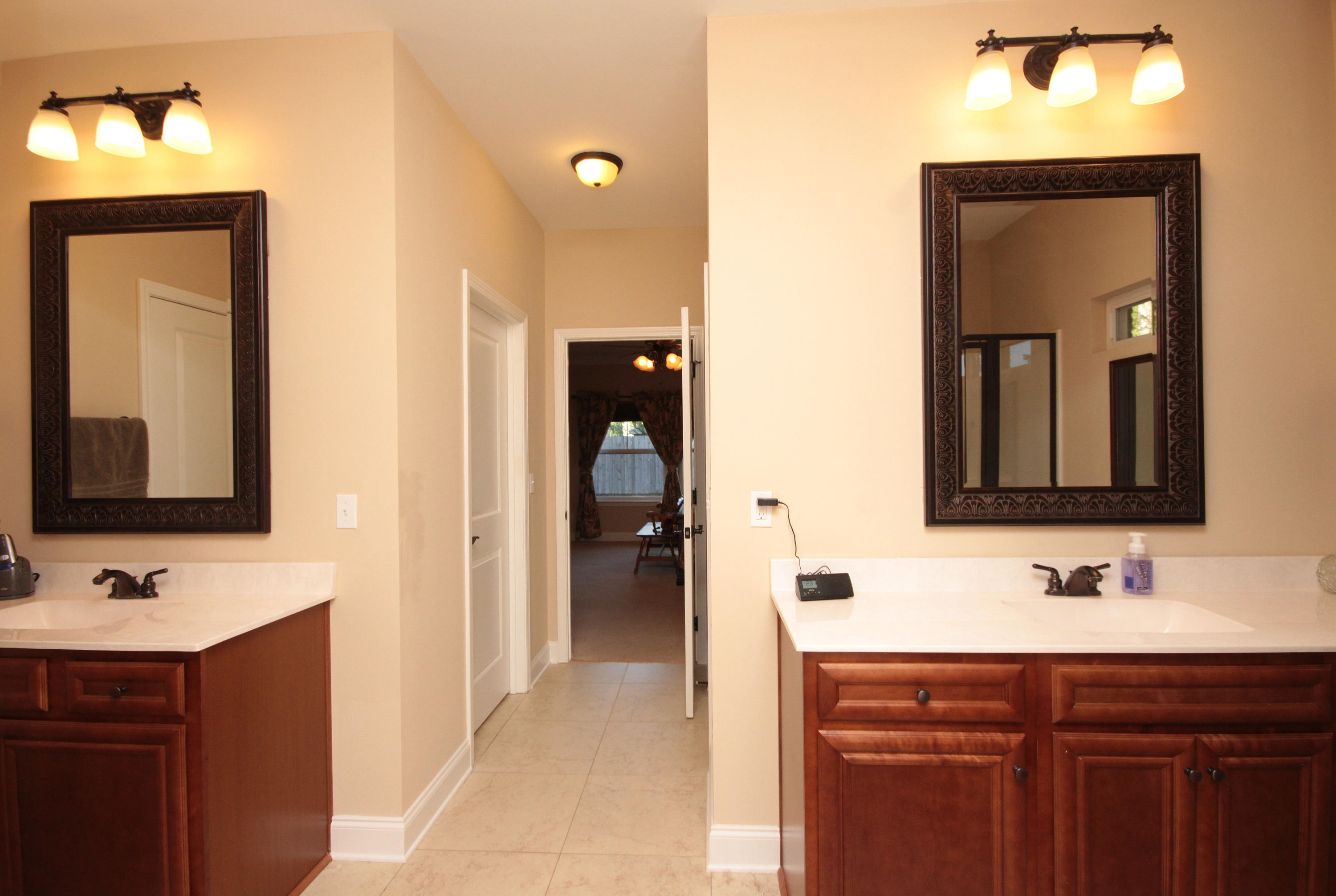 COLONIAL ESTATES - Residential