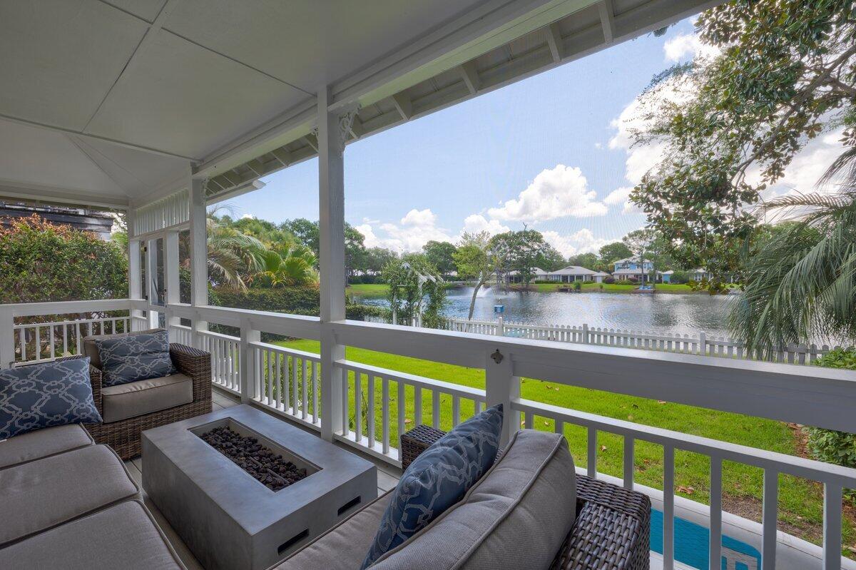 CRYSTAL LAKE AT SANDESTIN - Residential