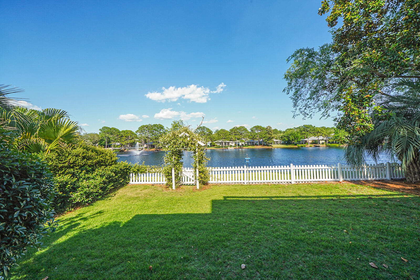 CRYSTAL LAKE AT SANDESTIN - Residential